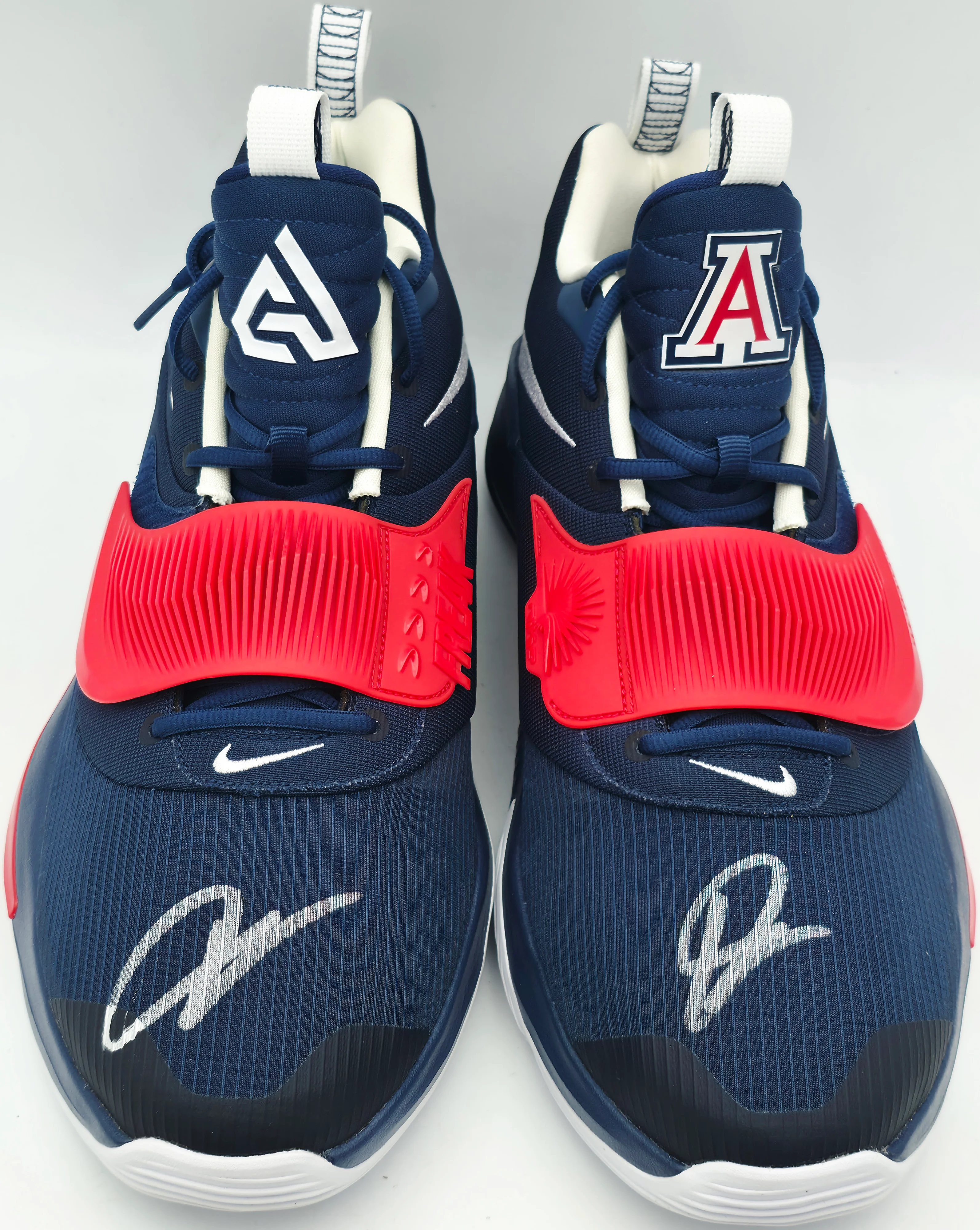 Giannis Antetokounmpo Autographed 2021 Player Exclusive (PE) Promo Arizona Navy & White Nike Zoom Freak 3 NCAA SOS Shoes Size 17 (With Box) Beckett BAS Witness #3W396373 & #3W396374 - Image 3