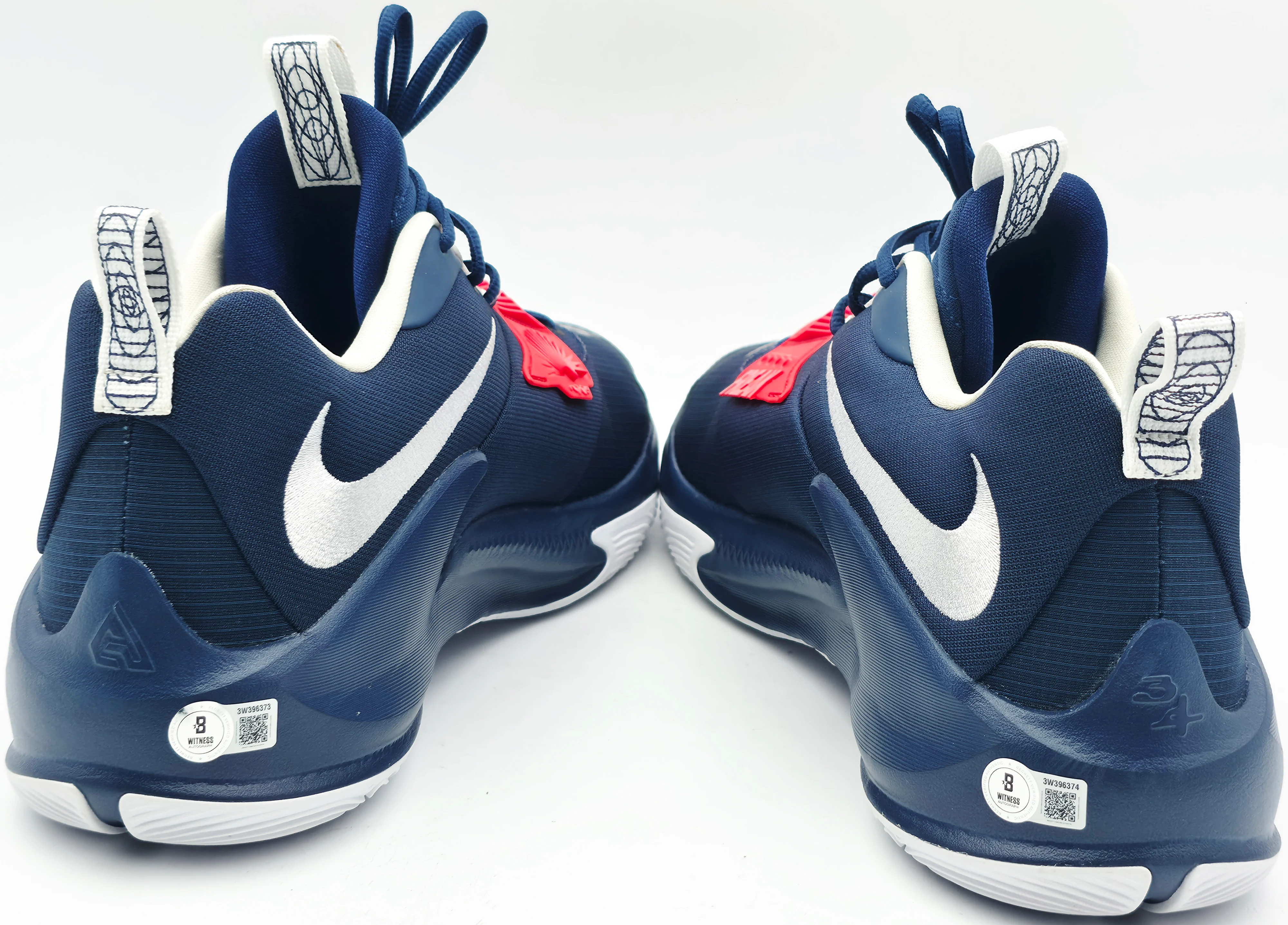 Giannis Antetokounmpo Autographed 2021 Player Exclusive (PE) Promo Arizona Navy & White Nike Zoom Freak 3 NCAA SOS Shoes Size 17 (With Box) Beckett BAS Witness #3W396373 & #3W396374 - Image 5
