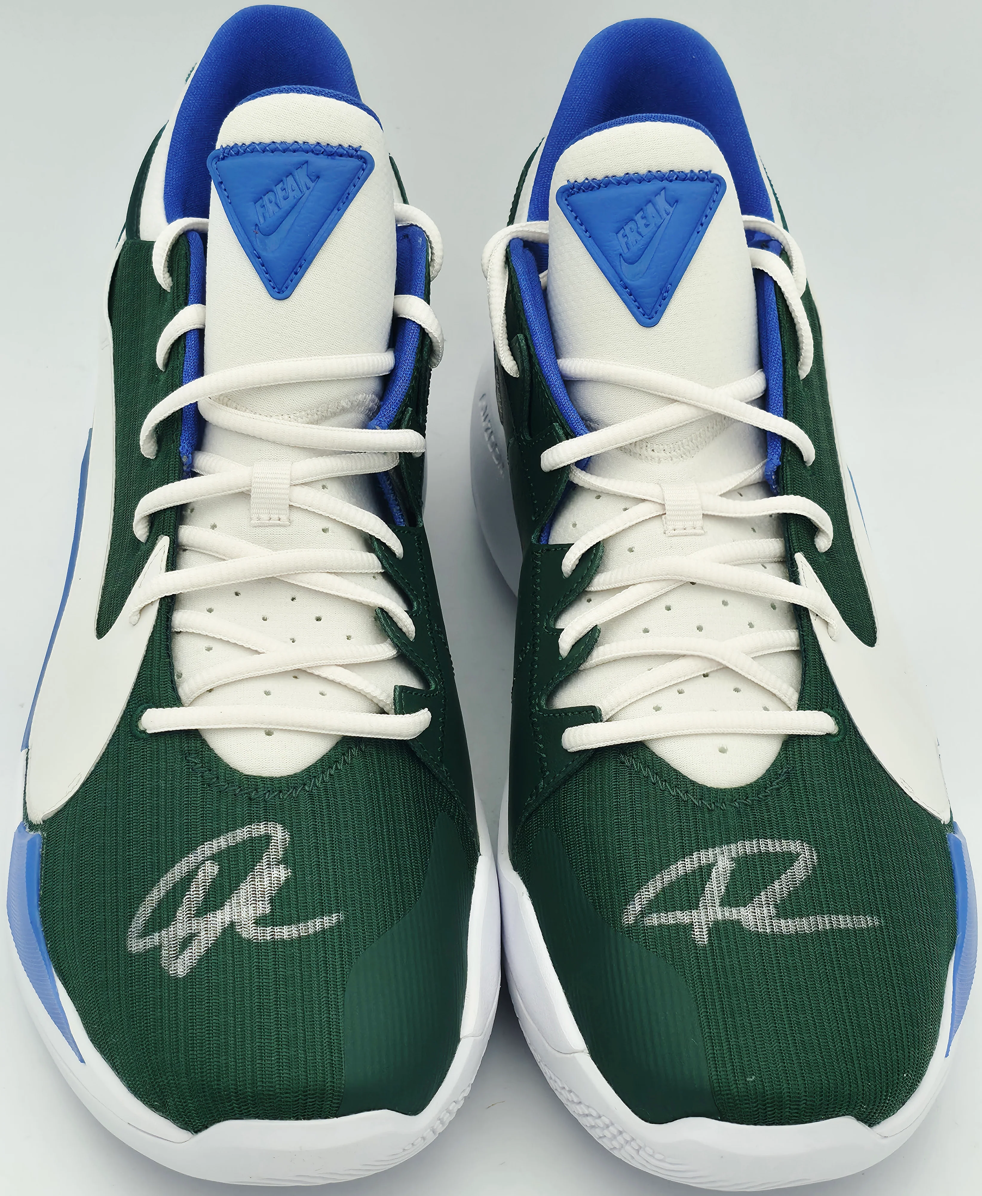 Giannis Antetokounmpo Autographed 2021 Player Exclusive (PE) Promo Fir, Phantom & White Nike Zoom Freak 2 MSCO Shoes Milwaukee Bucks Size 17 Beckett BAS Witness Stock #252595 - Image 3