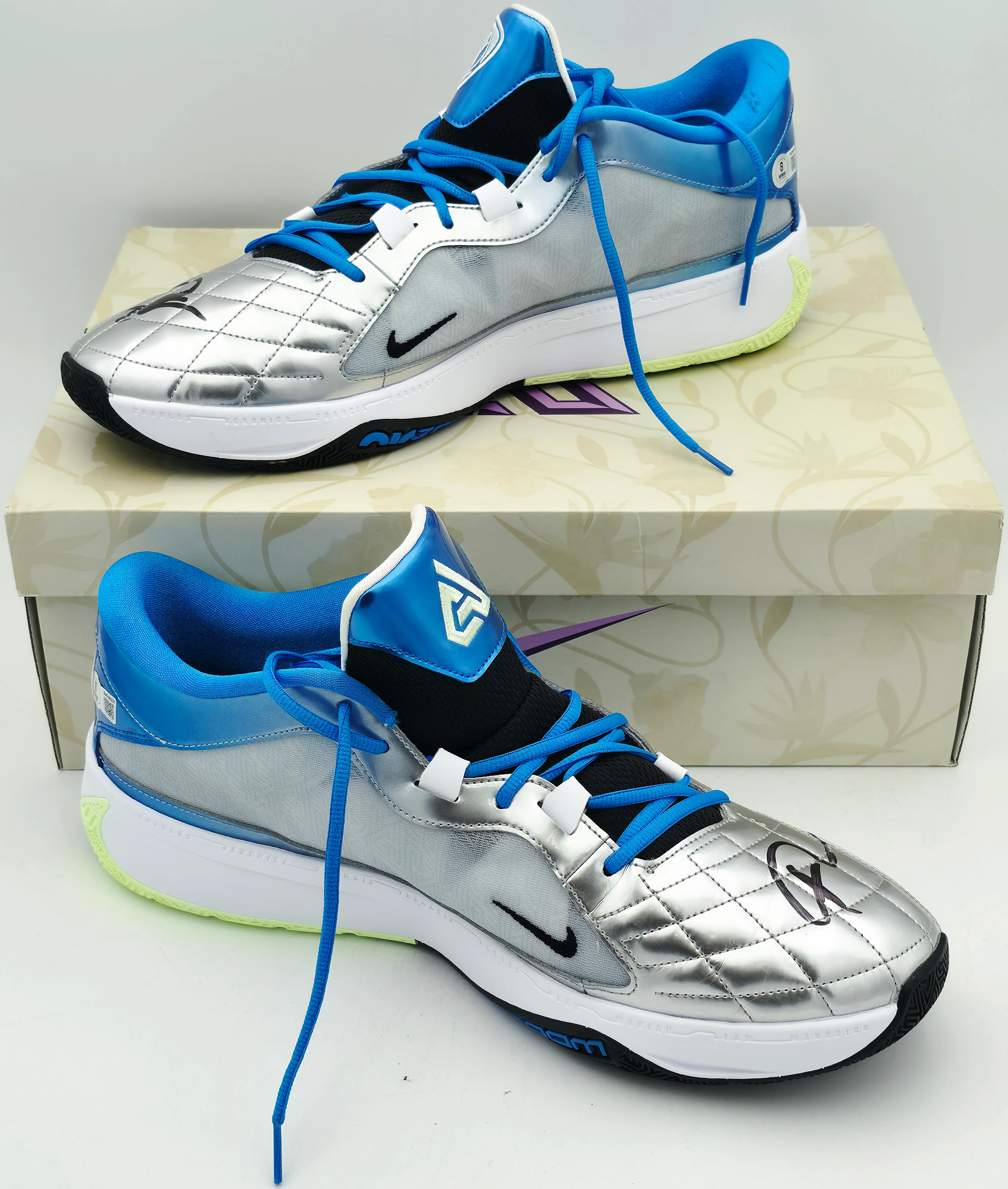 Giannis Antetokounmpo Autographed White, Metalic Blue & Metallic Silver Nike ZOOM FREAK 5 Shoes Milwaukee Bucks Size 17 (With Box) Beckett BAS Witness #3W396331 & #3W396332 - Image 2