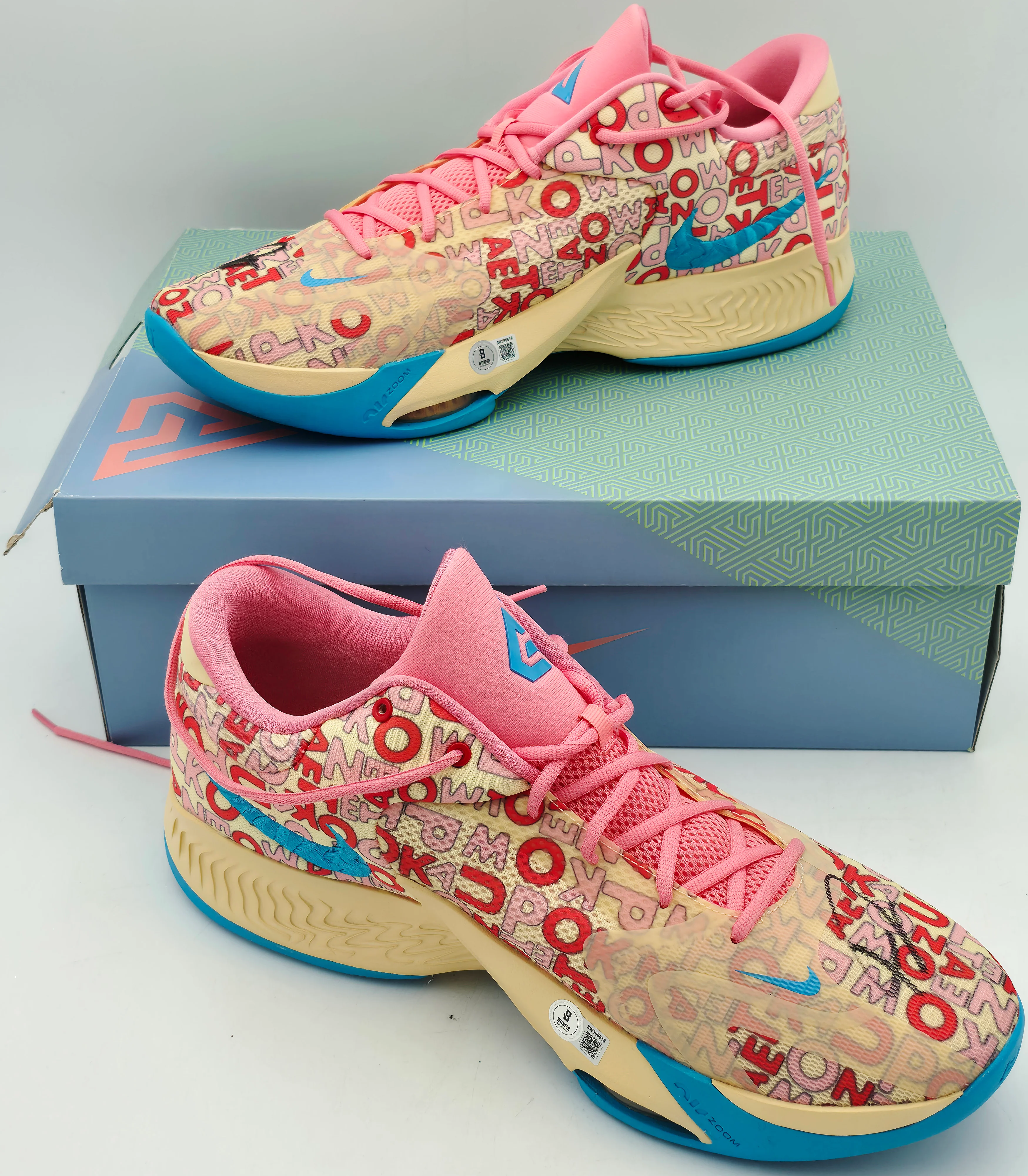 Giannis Antetokounmpo Autographed Letter Bros Vanilla Lightening Nike ZOOM FREAK 4 Shoes Milwaukee Bucks Size 17 (With Box) Beckett BAS Witness #3W396618 & #3W396619 - Image 2