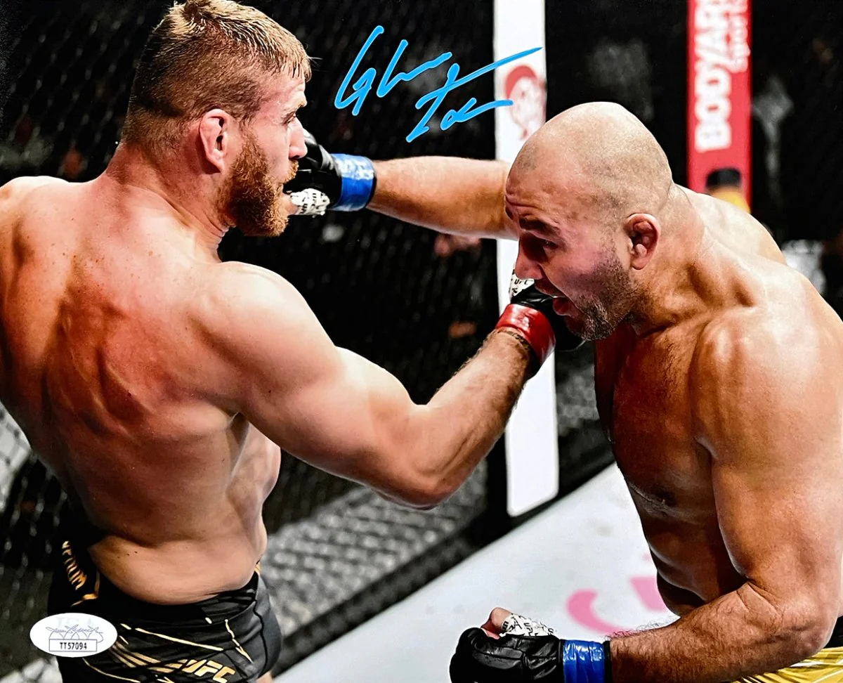 Glover Teixeira Signed 8x10 MMA Photo vs Jan Blachowicz JSA - Image 5