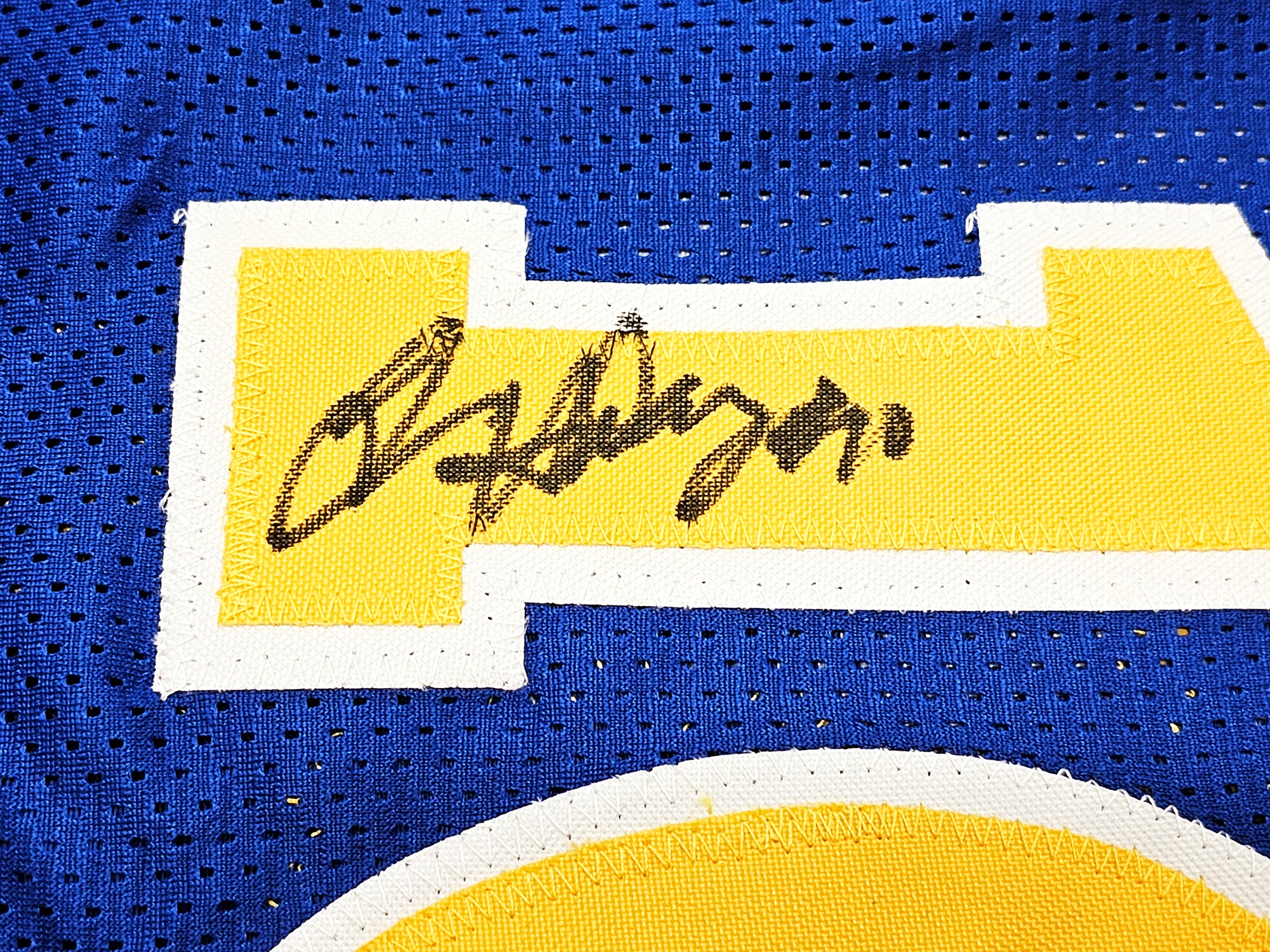 Golden State Warriors Chris Mullin, Tim Hardaway & Mitch Richmond Autographed Blue Jersey Run TMC Beckett BAS Witness Stock #216819 - Image 5