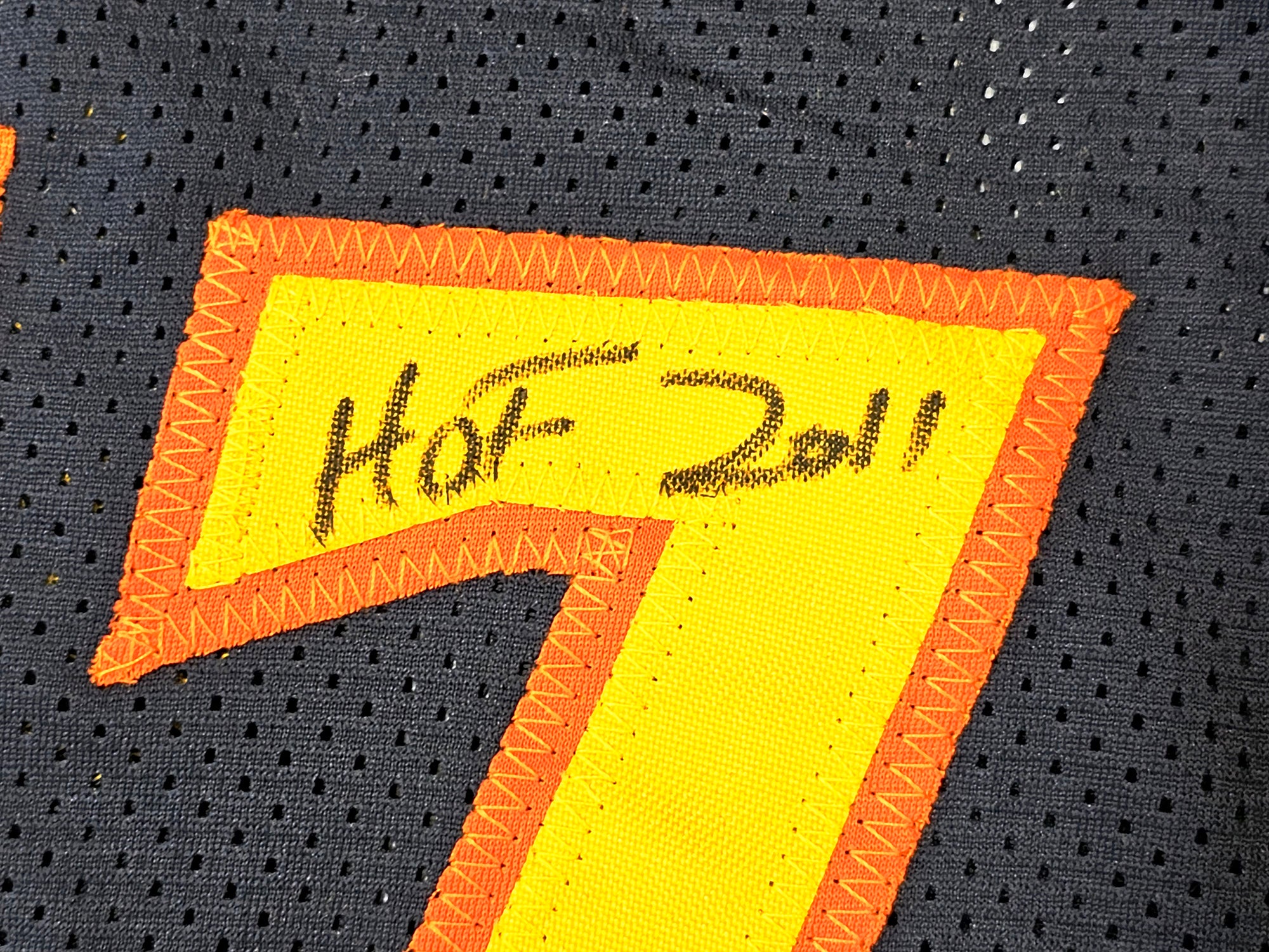 Golden State Warriors Chris Mullin, Tim Hardaway & Mitch Richmond Autographed Dark Blue Jersey Run TMC "HOF" Beckett BAS Witness Stock #216820 - Image 5