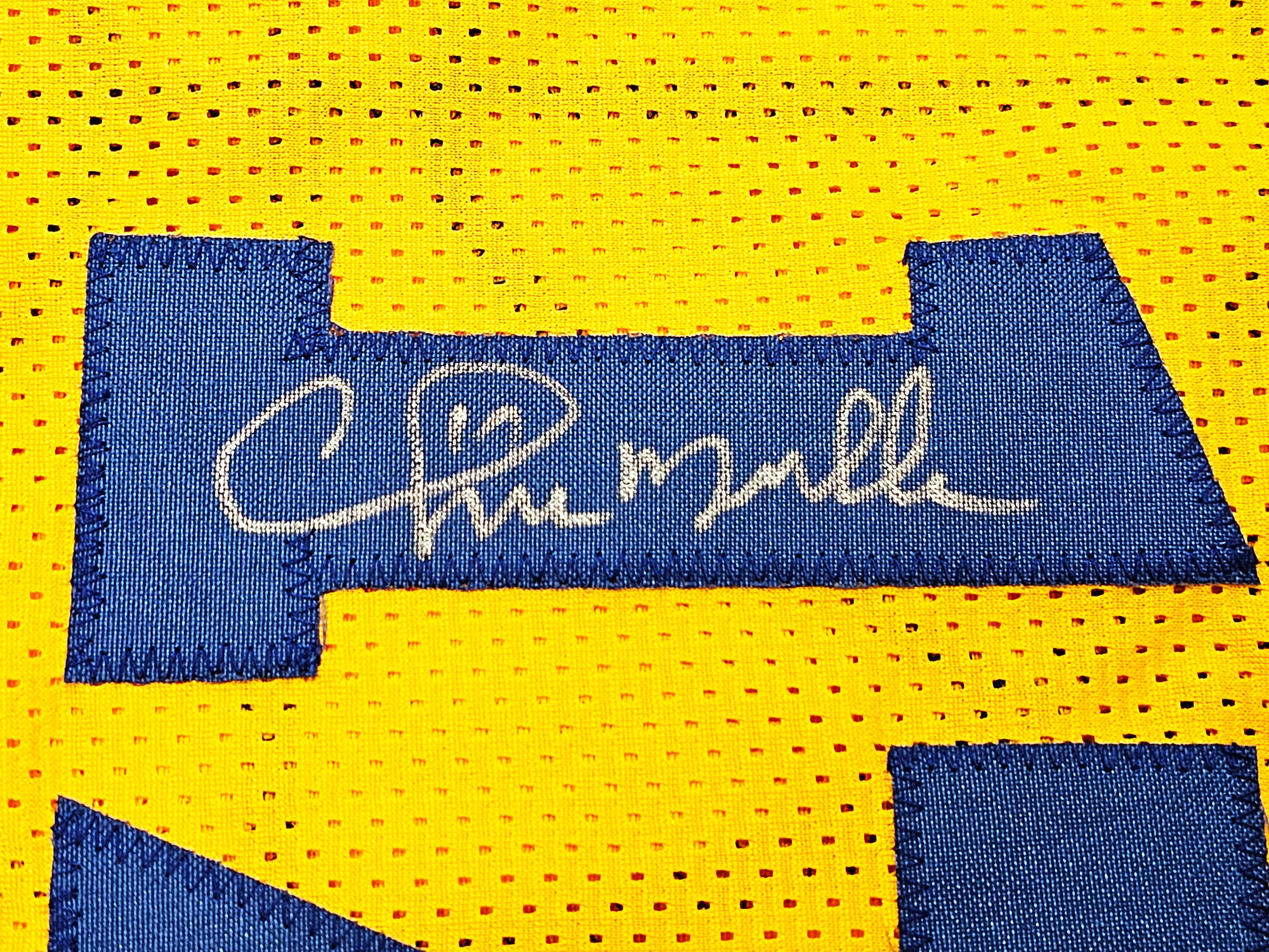 Golden State Warriors Chris Mullin, Tim Hardaway & Mitch Richmond Autographed Yellow Jersey Run TMC Beckett BAS Witness Stock #216823 - Image 4