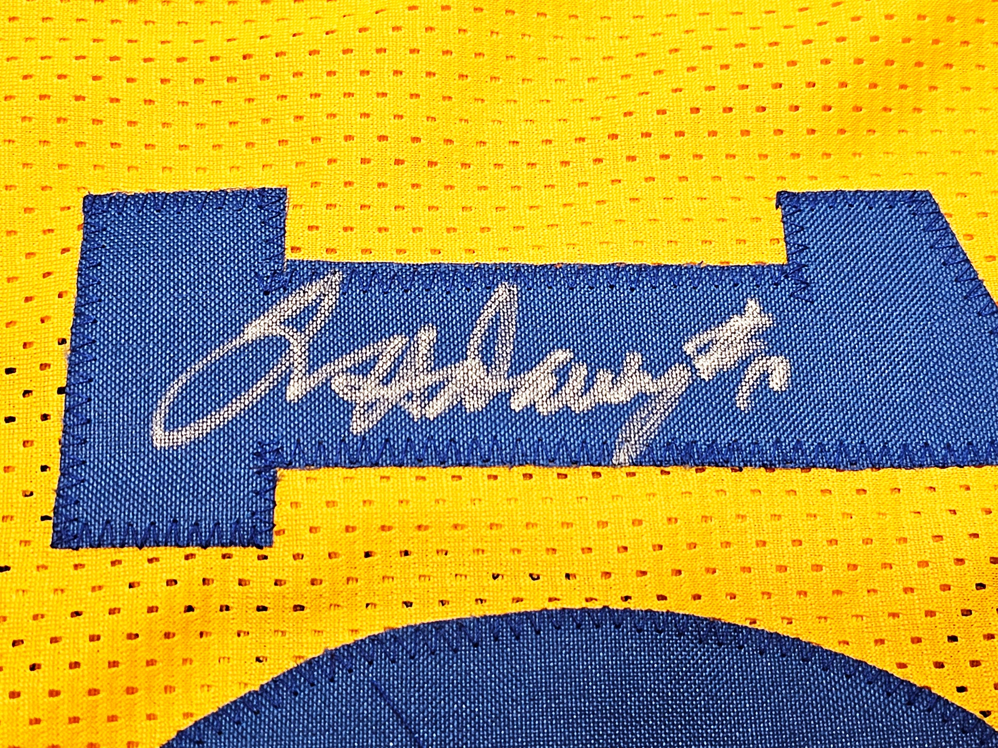 Golden State Warriors Chris Mullin, Tim Hardaway & Mitch Richmond Autographed Yellow Jersey Run TMC Beckett BAS Witness Stock #216823 - Image 5