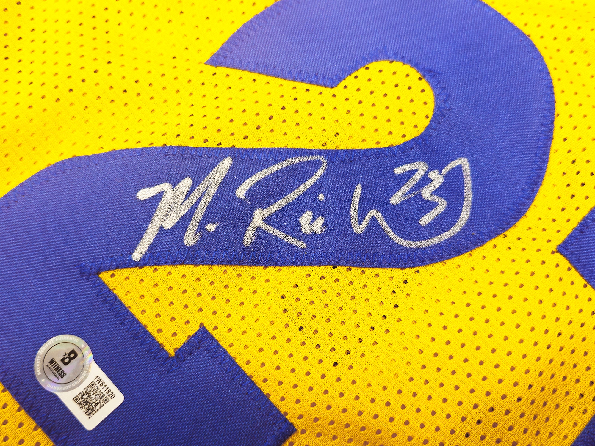 Golden State Warriors Mitch Richmond Autographed Yellow Jersey Beckett BAS Witness Stock #232589 - Image 4