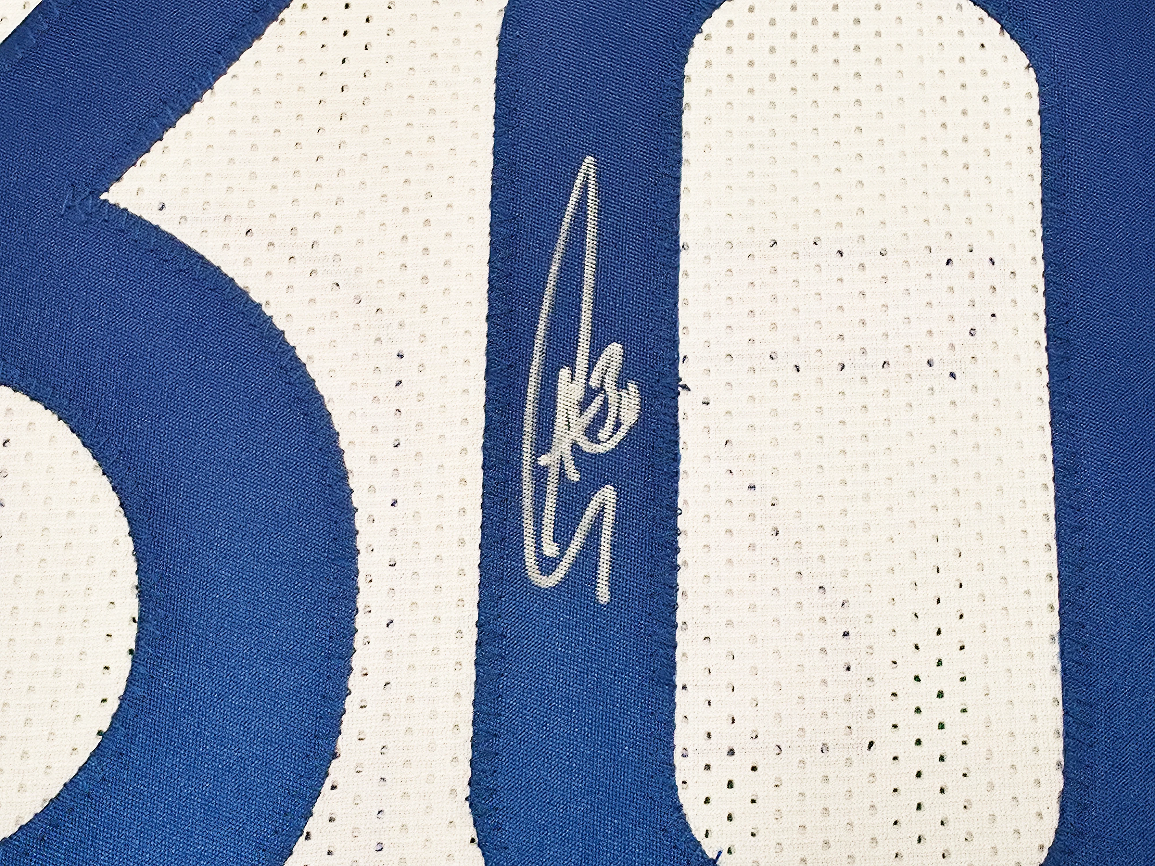 Golden State Warriors Stephen Curry Autographed White Jersey JSA Stock #246198 - Image 4