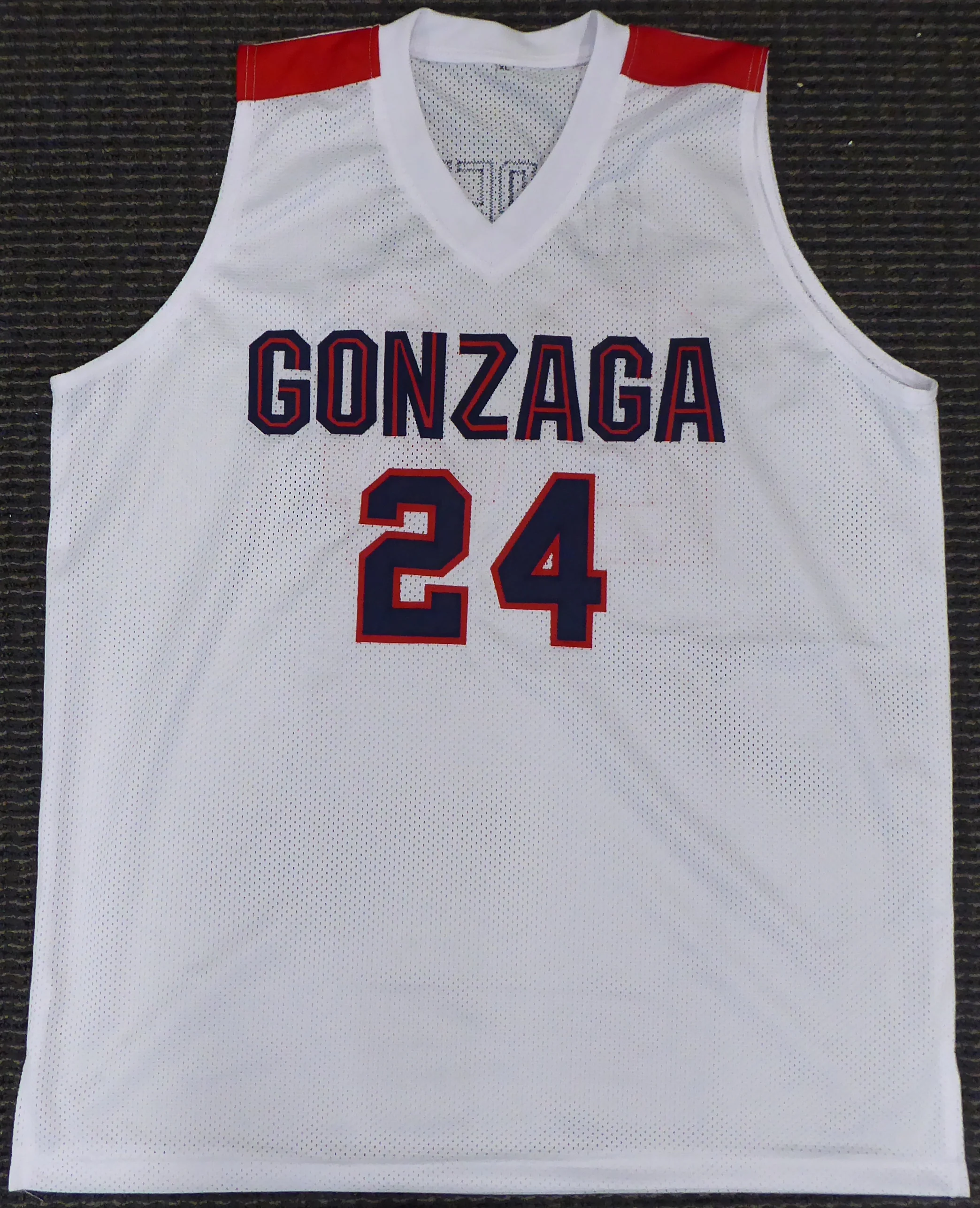 Gonzaga Bulldogs Corey Kispert Autographed White Jersey MCS Holo Stock #194894 - Image 4