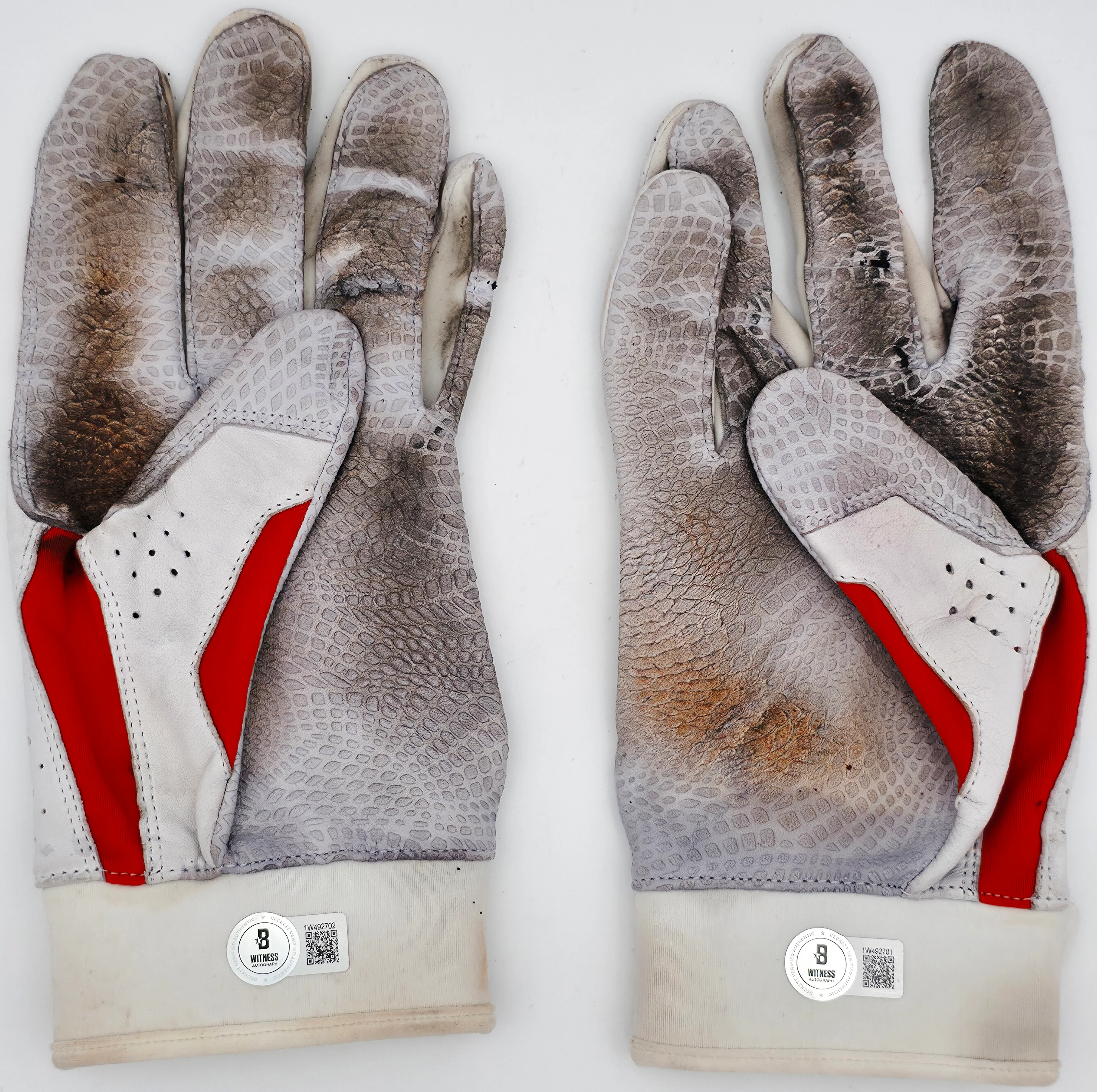 Gunnar Henderson Autographed Game Used Rookie White & Orange Under Armour Batting Gloves Baltimore Orioles "AL ROY 23 Game Used" Beckett BAS Witness #1W492701 & 1W492702 - Image 4