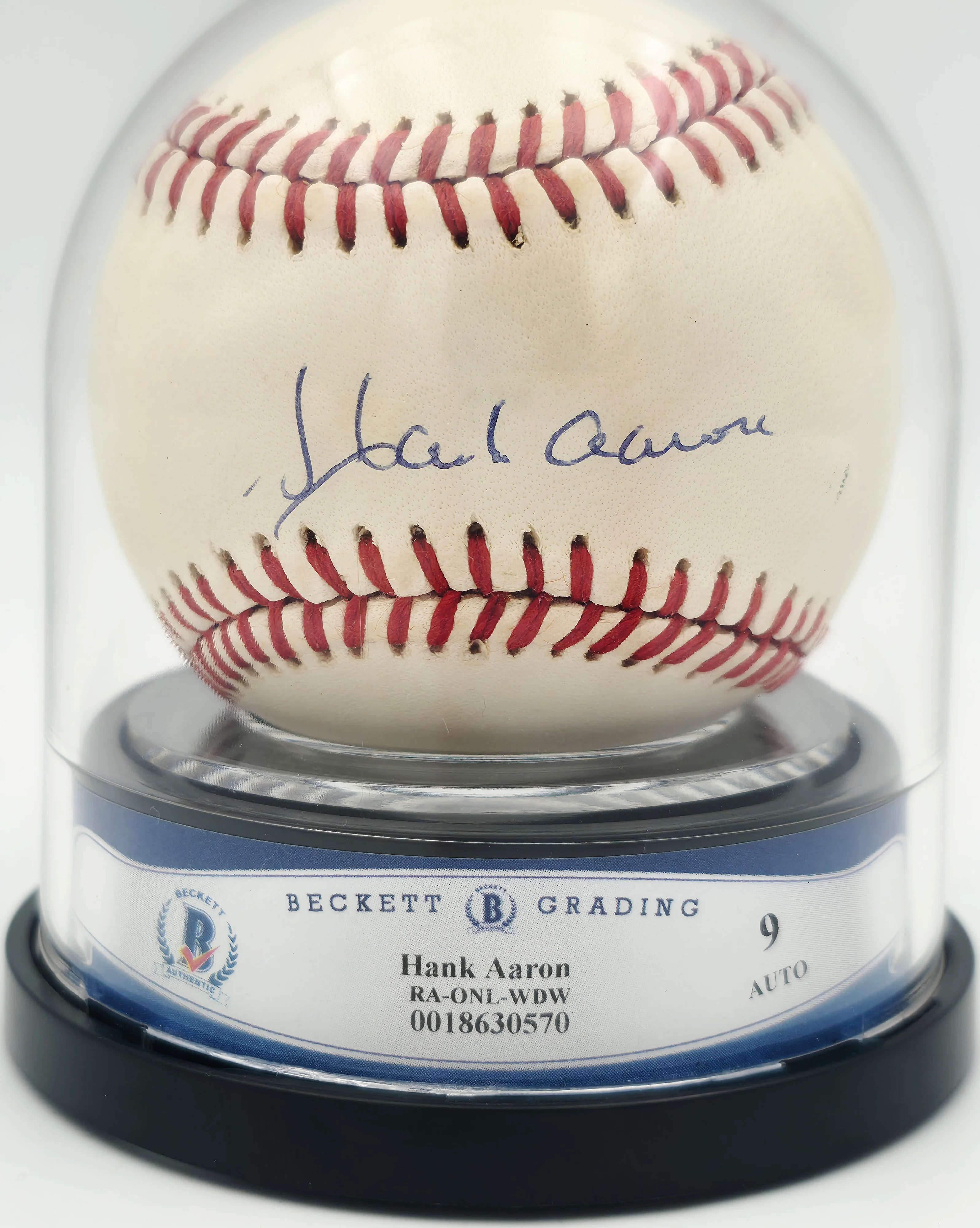 Hank Aaron Autographed Official NL Baseball Atlanta Braves Auto Grade Mint 9 Beckett BAS #18630570 - Image 2