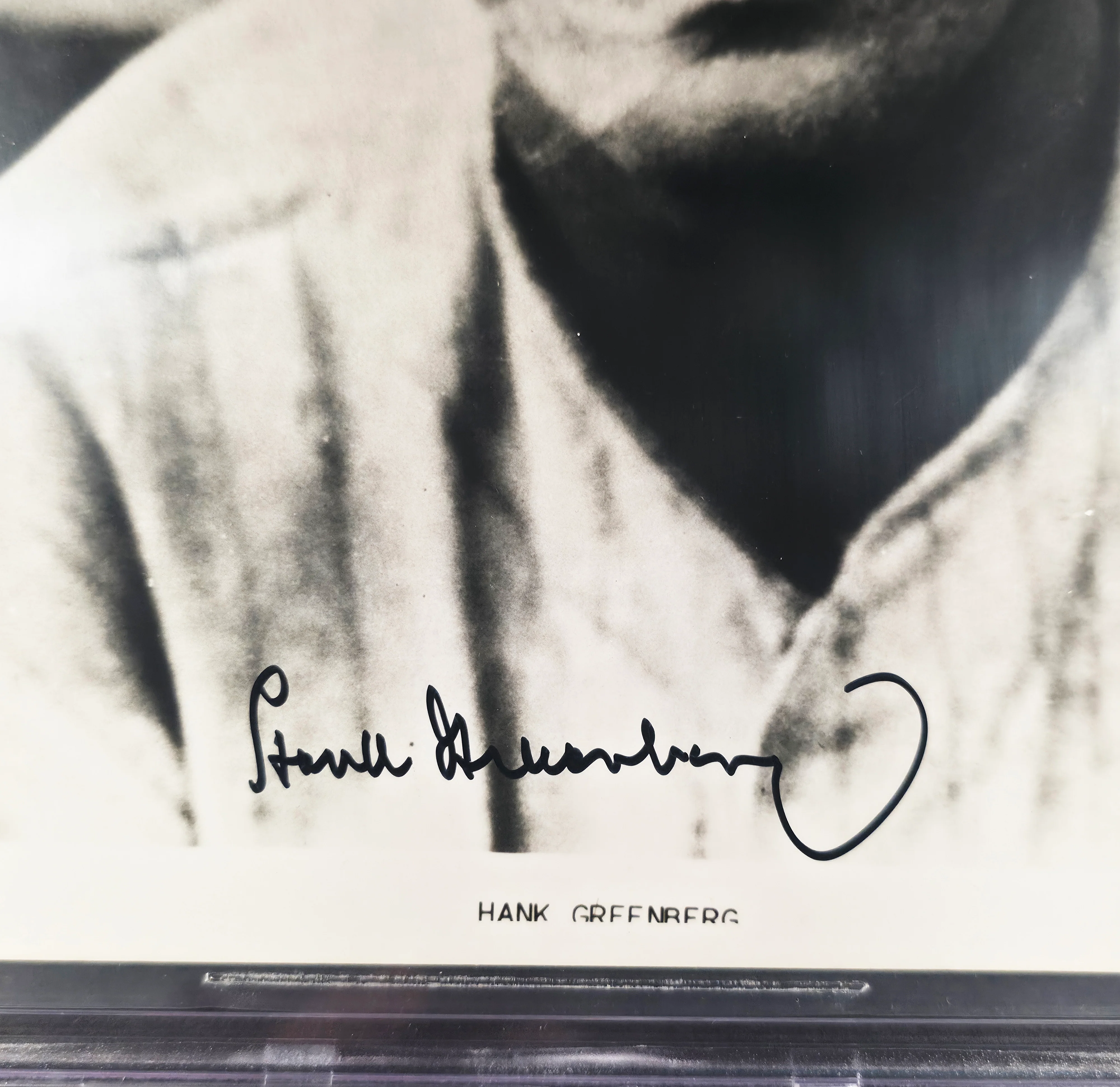 Hank Greenberg Autographed 8x10 Photo Detroit Tigers Auto Grade Gem Mint 10 Beckett BAS #18630338 - Image 2