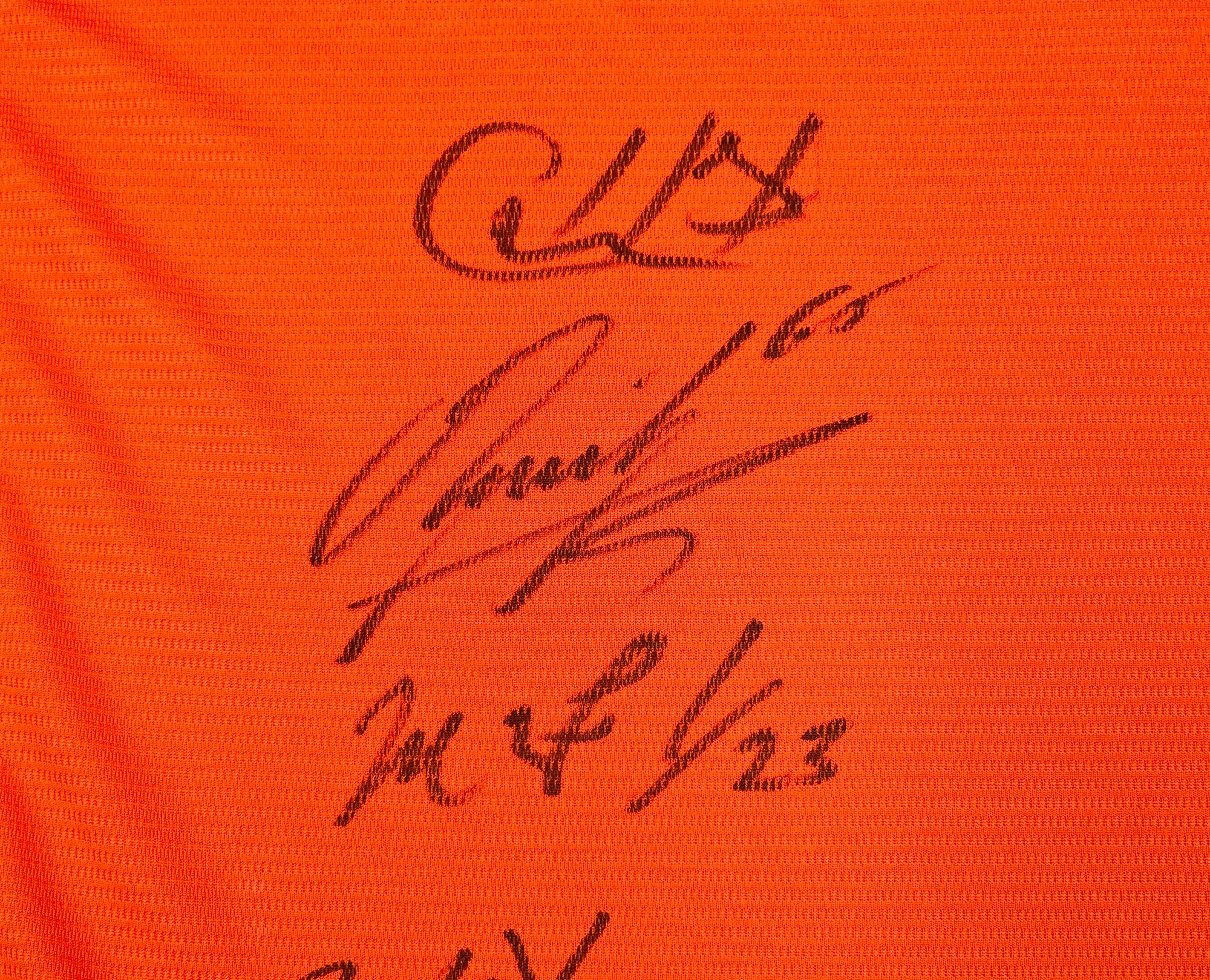 Houston Astros 2022 World Series Champion Autographed Orange Nike Jersey Size XXL With 14 Signatures Including Jose Altuve & Yordan Alvarez Beckett BAS Witness Stock #220890 - Image 5