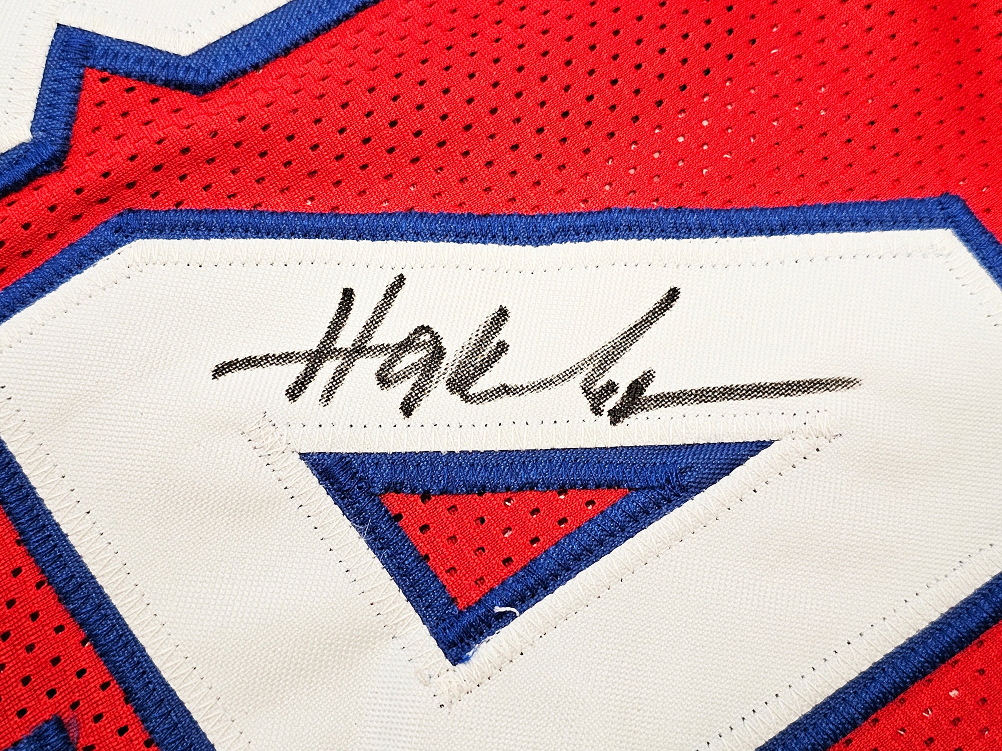 Houston Cougars Hakeem Olajuwon Autographed Red Jersey JSA Stock #215696 - Image 4