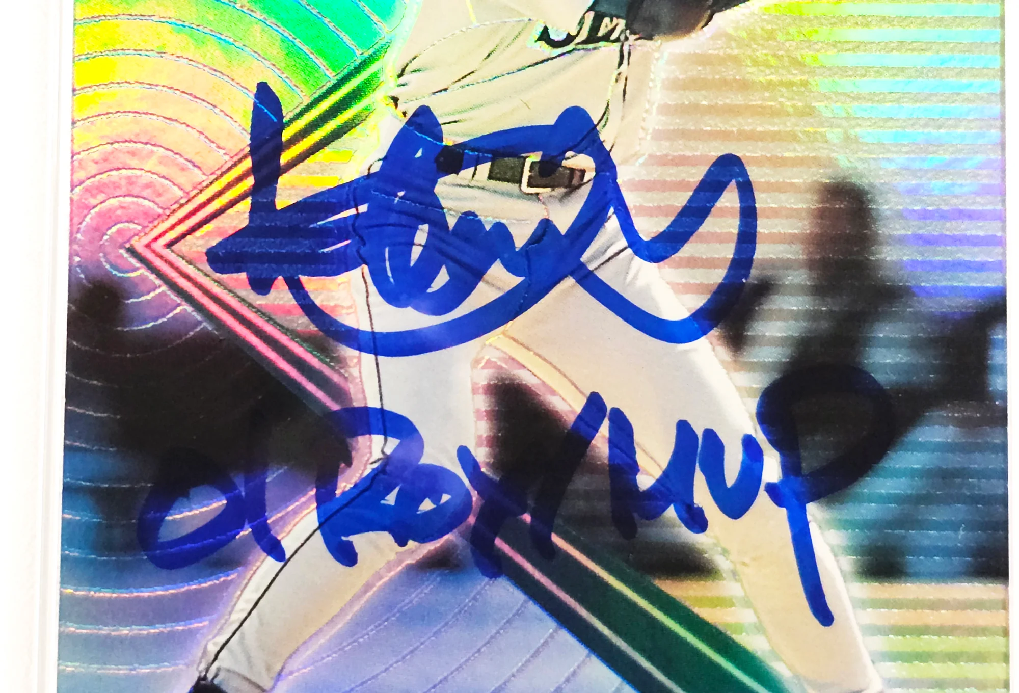 Ichiro Suzuki Autographed 2001 Bowman's Best Rookie Card #162 Seattle Mariners "01 ROY/MVP" #2671/2999 PSA/DNA #69274574 - Image 3