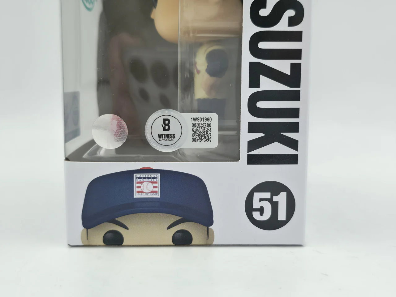 Ichiro Suzuki Autographed Hall of Fame Funko Pop #51 Seattle Mariners IS Holo & Beckett BAS Witness Stock #254342 - Image 5