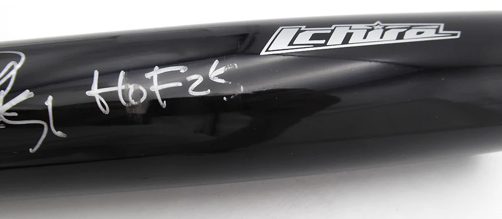 Ichiro Suzuki Autographed Mizuno Player Model Bat Seattle Mariners "HOF 25" (Smudged) Beckett BAS QR #2W517071 - Image 3