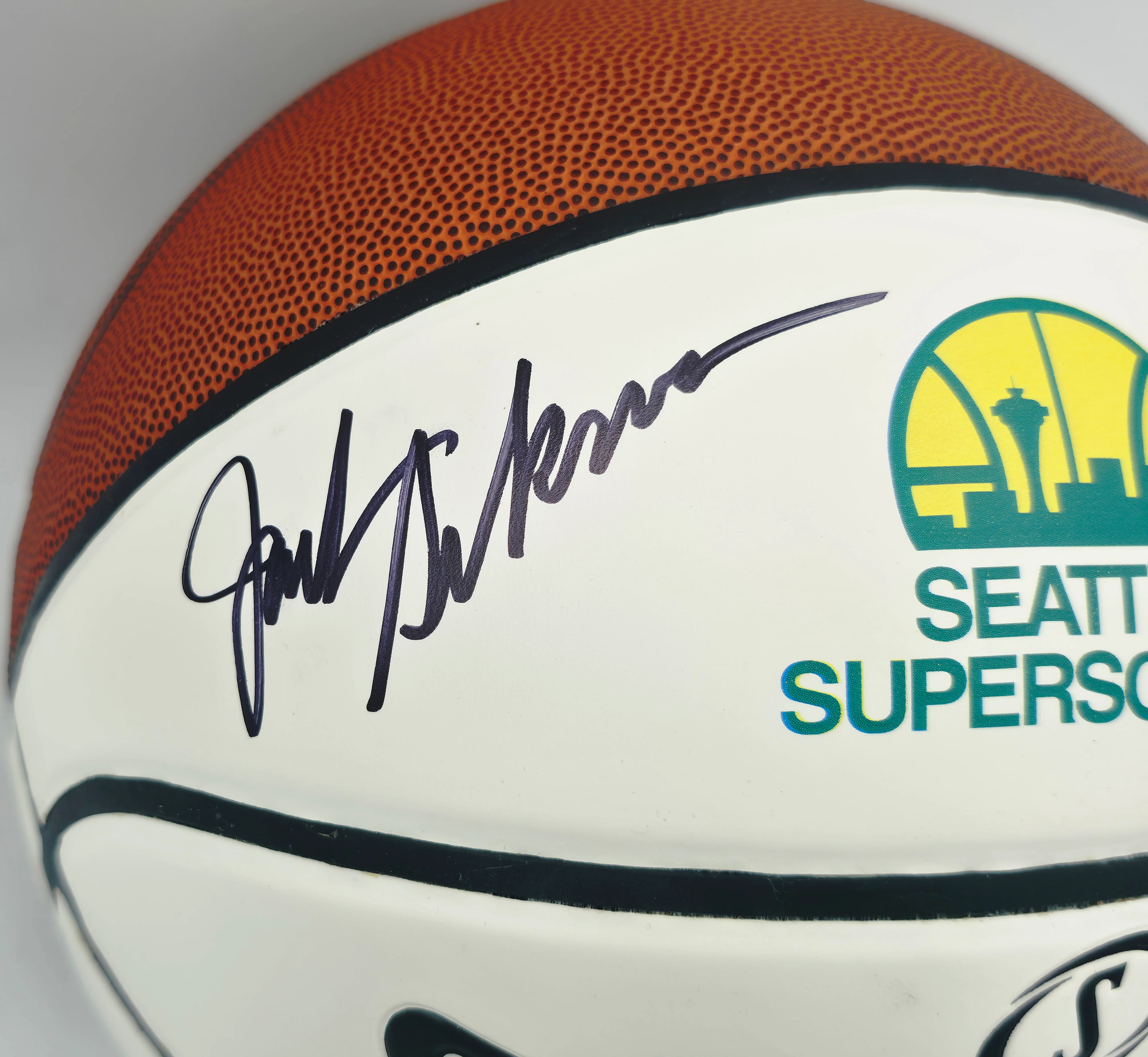 Jack Sikma & Fred Brown Autographed Spalding Signature Series Basketball Seattle Supersonics Logo MCS Holo #63691 - Image 2