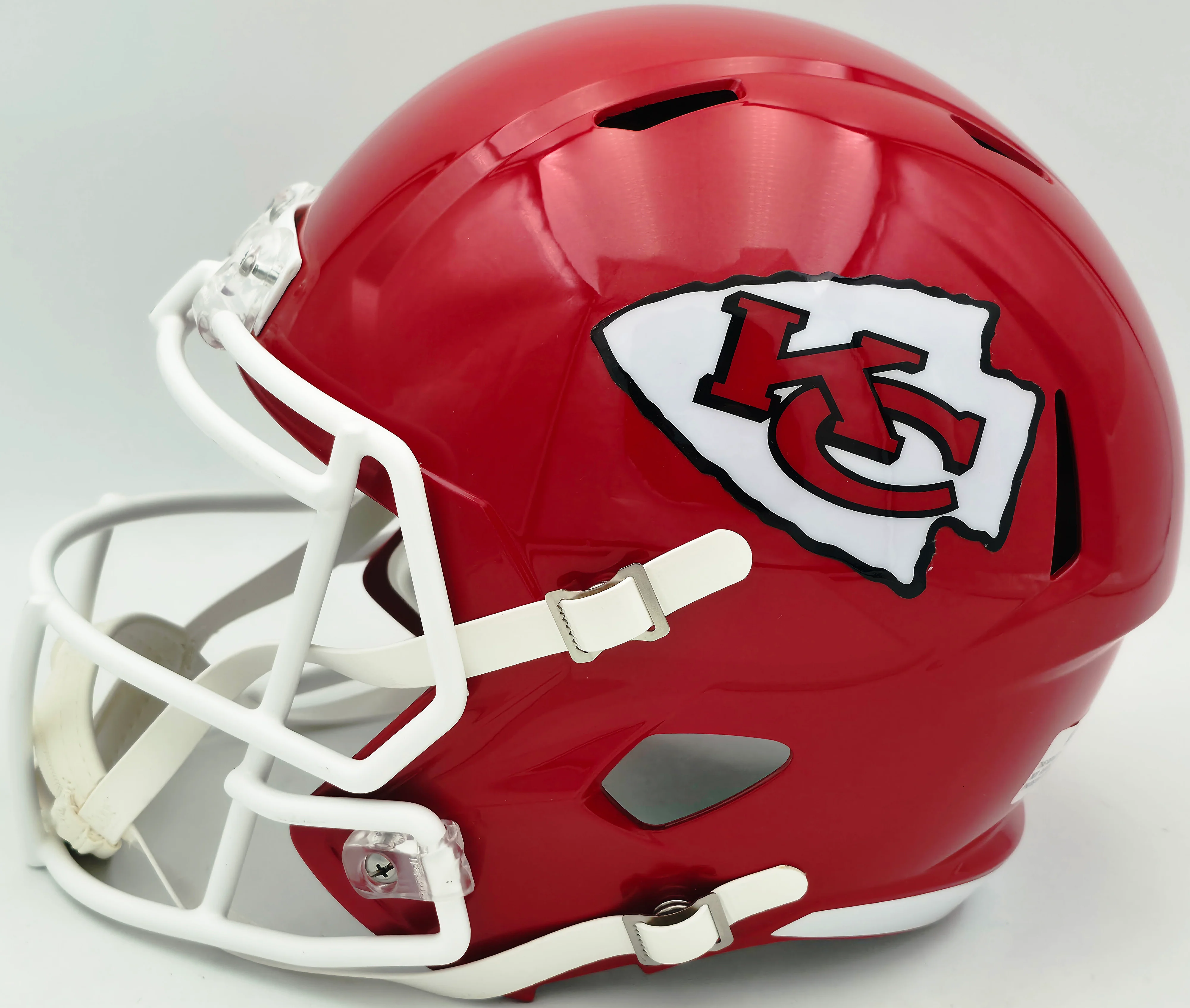 Jamaal Charles Autographed Kansas City Chiefs Red Full Size Speed Replica Helmet Beckett BAS Witness Stock #260051 - Image 5