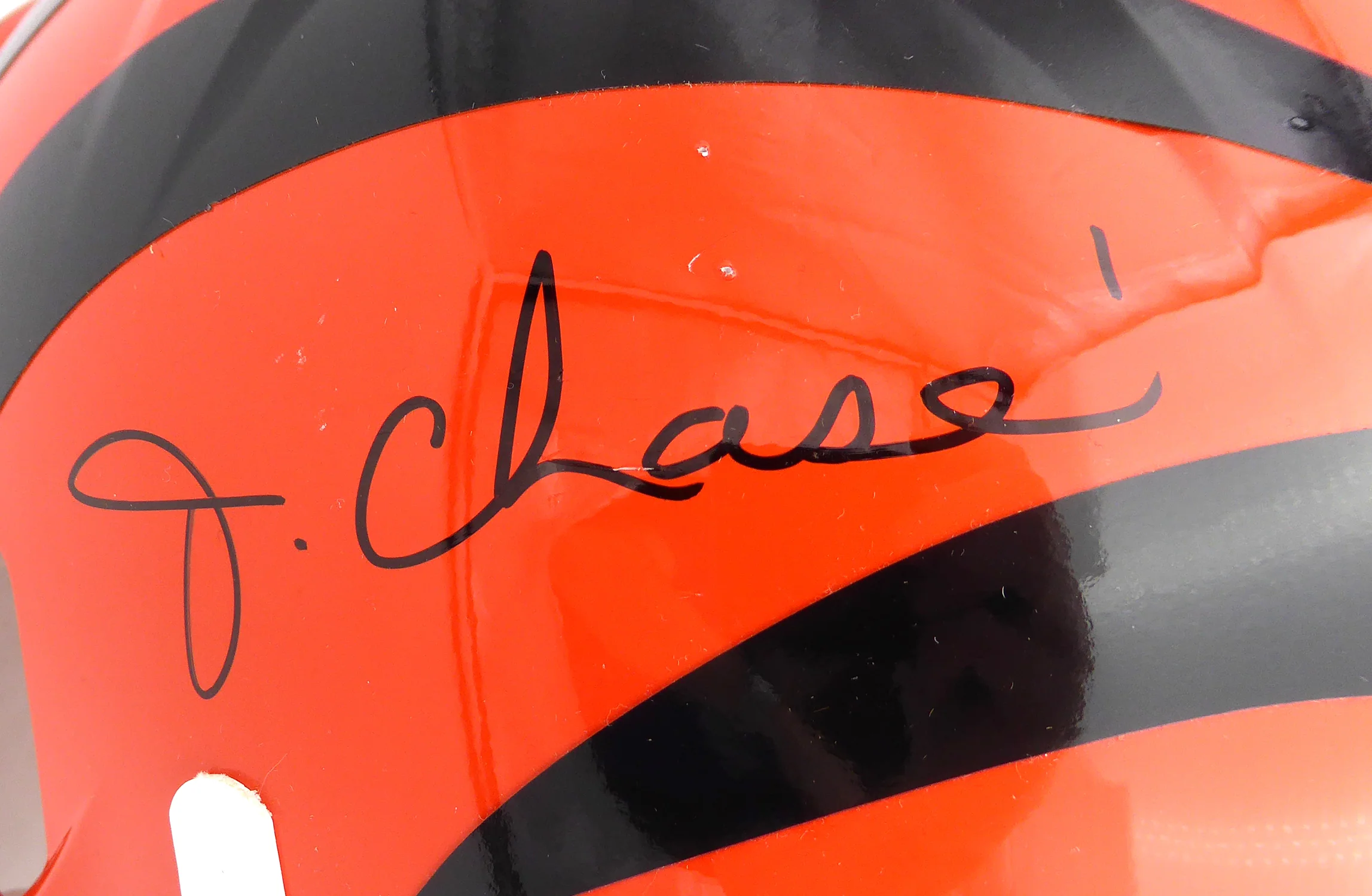 Ja'Marr Chase Autographed Cincinnati Bengals Full Size Authentic Helmet Beckett BAS Witness #3W056085 - Image 2