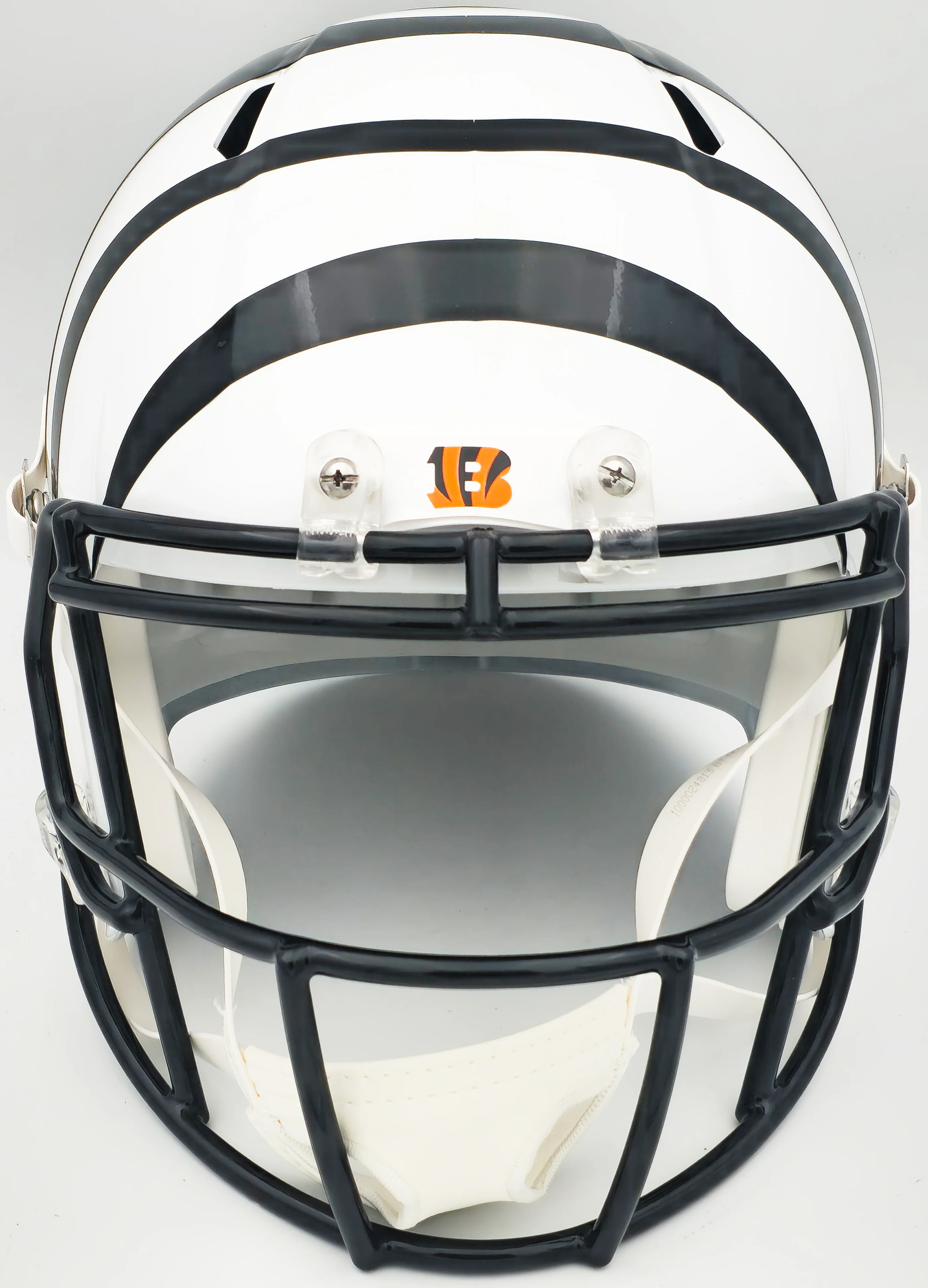 Ja'Marr Chase Autographed Cincinnati Bengals White 2022 Alternate Full Size Speed Replica Helmet Beckett BAS Witness Stock #228827 - Image 3