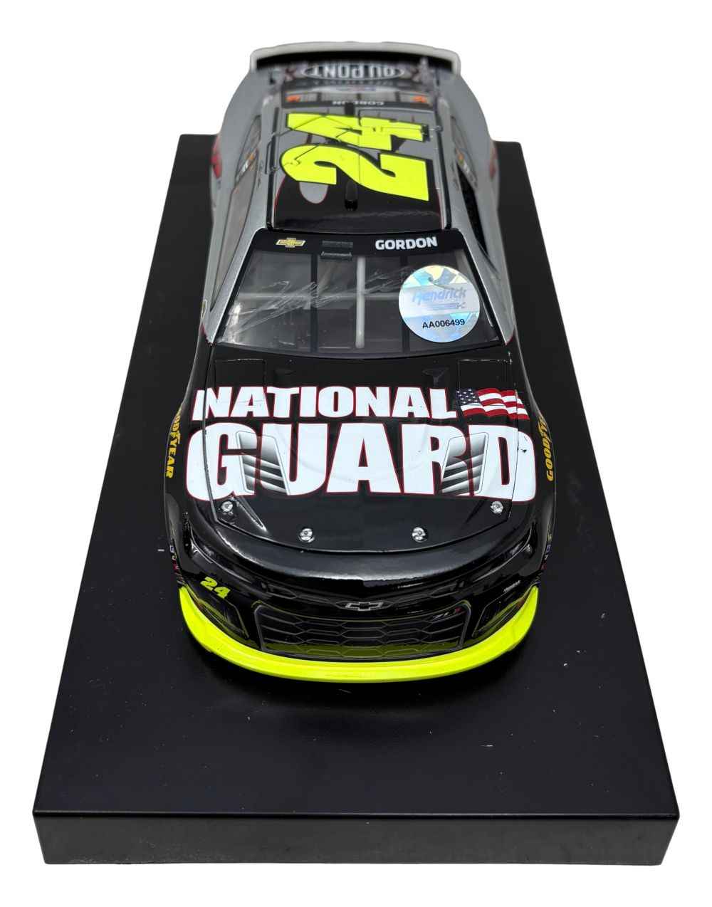 Jeff Gordon Signed 1:24 NASCAR National Guard Die-Cast Car PSA/DNA - Image 2