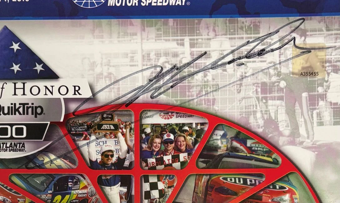 Jeff Gordon Signed NASCAR 2015 Folds Of Honor 500 Collector's Program PSA/DNA - Image 2