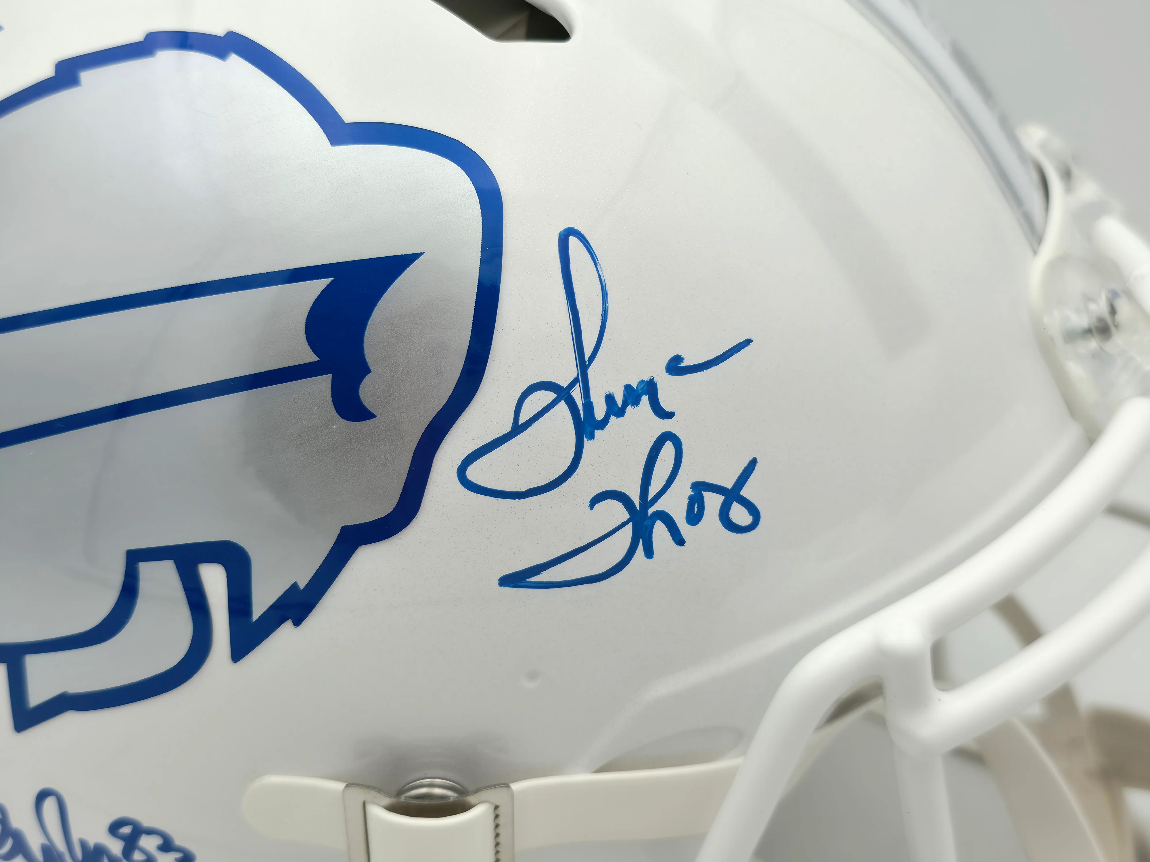 Jim Kelly, Thurman Thomas & Andre Reed Autographed Buffalo Bills Rivalries White Full Size Authentic Speed Helmet Beckett BAS Witness Stock #256870 - Image 3