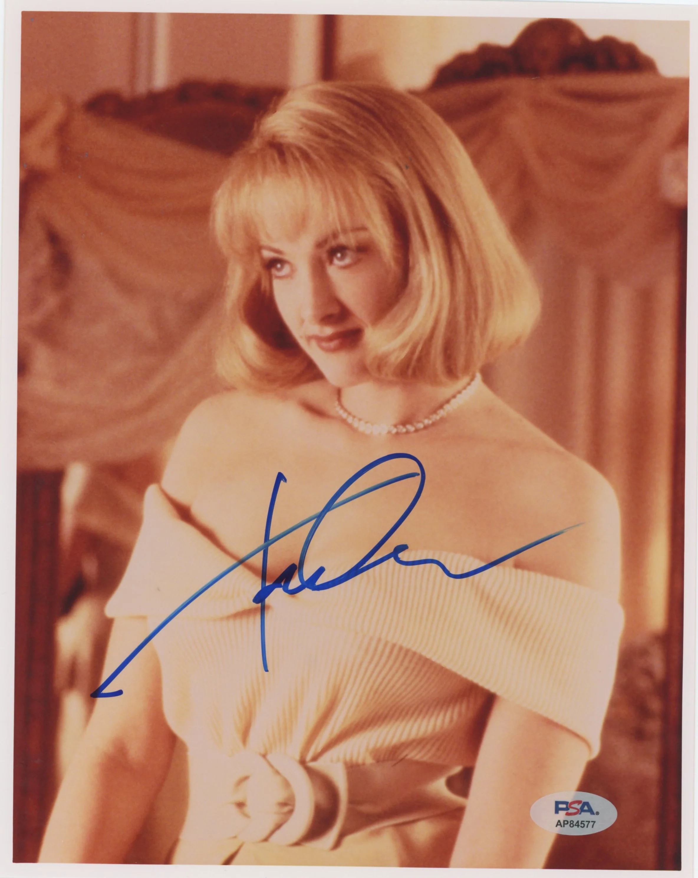 Joan Cusack The Addams Family Authentic Signed 8x10 Photo PSA/DNA #AP84577