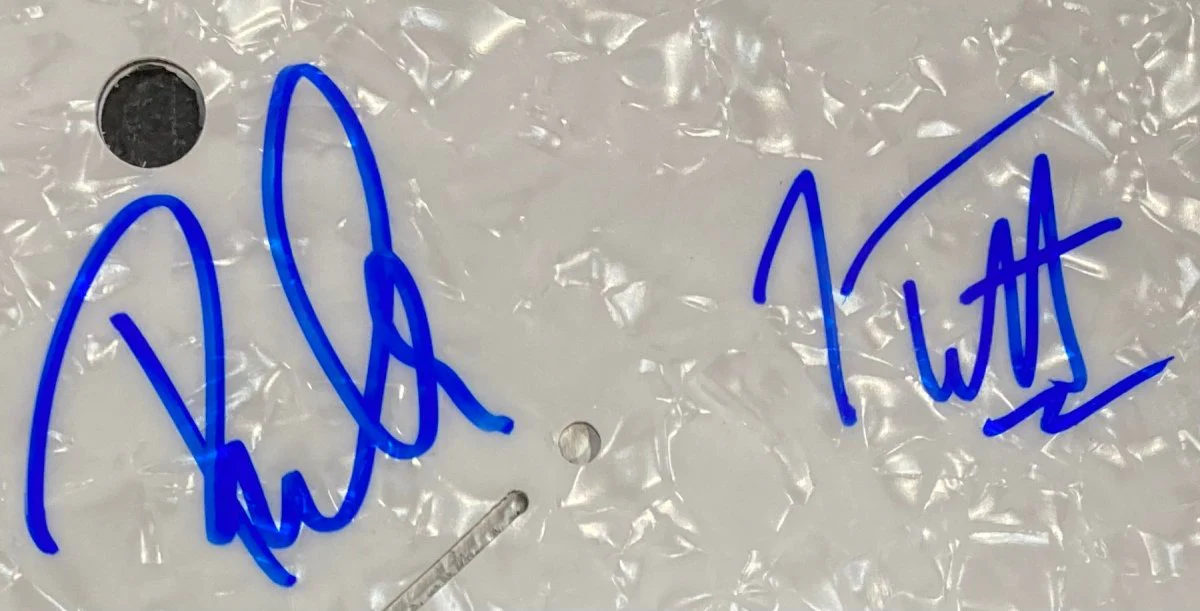 Joe Elliott Phil Collen Def Leppard Signed Gray Guitar Pick Guard JSA ITP - Image 2
