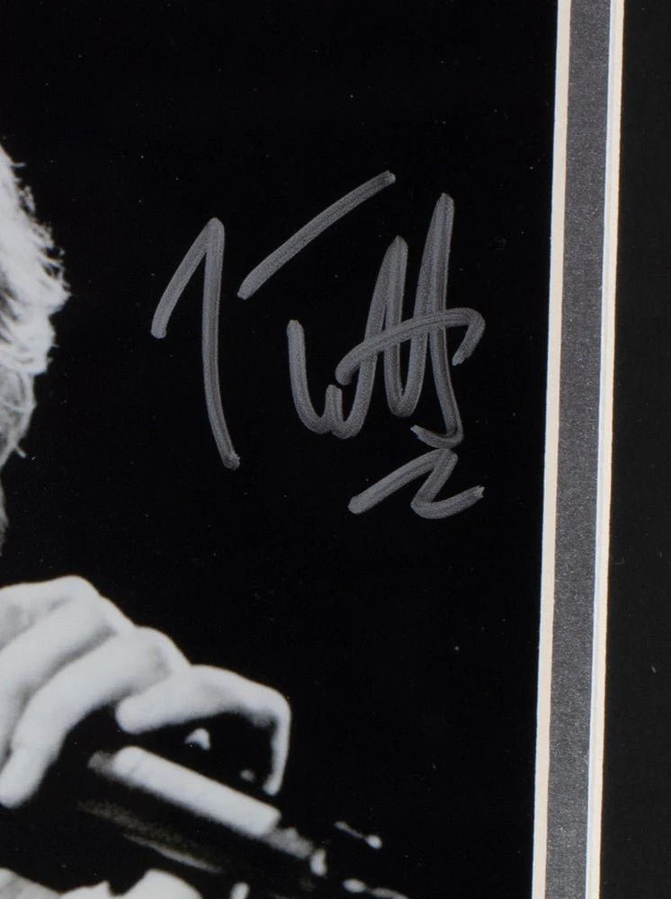 Joe Elliott Signed Framed 8x10 Black And White Def Leppard Photo JSA ITP - Image 2