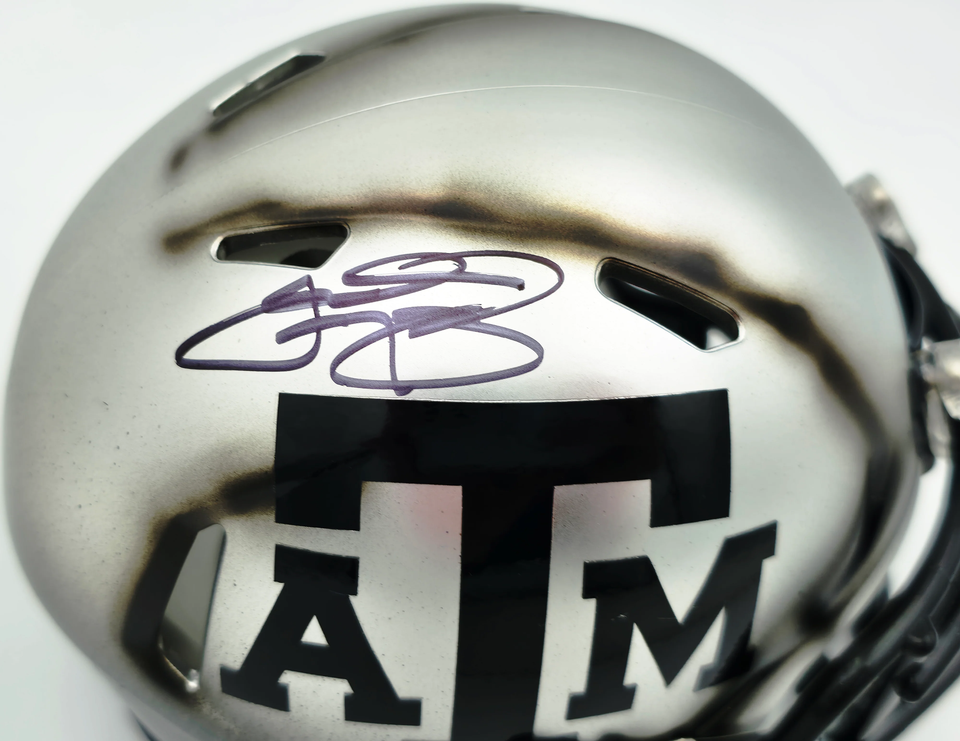 Johnny Manziel Autographed Texas A&M Aggies Silver Ice Speed Mini Helmet Beckett BAS Witness Stock #262062 - Image 2