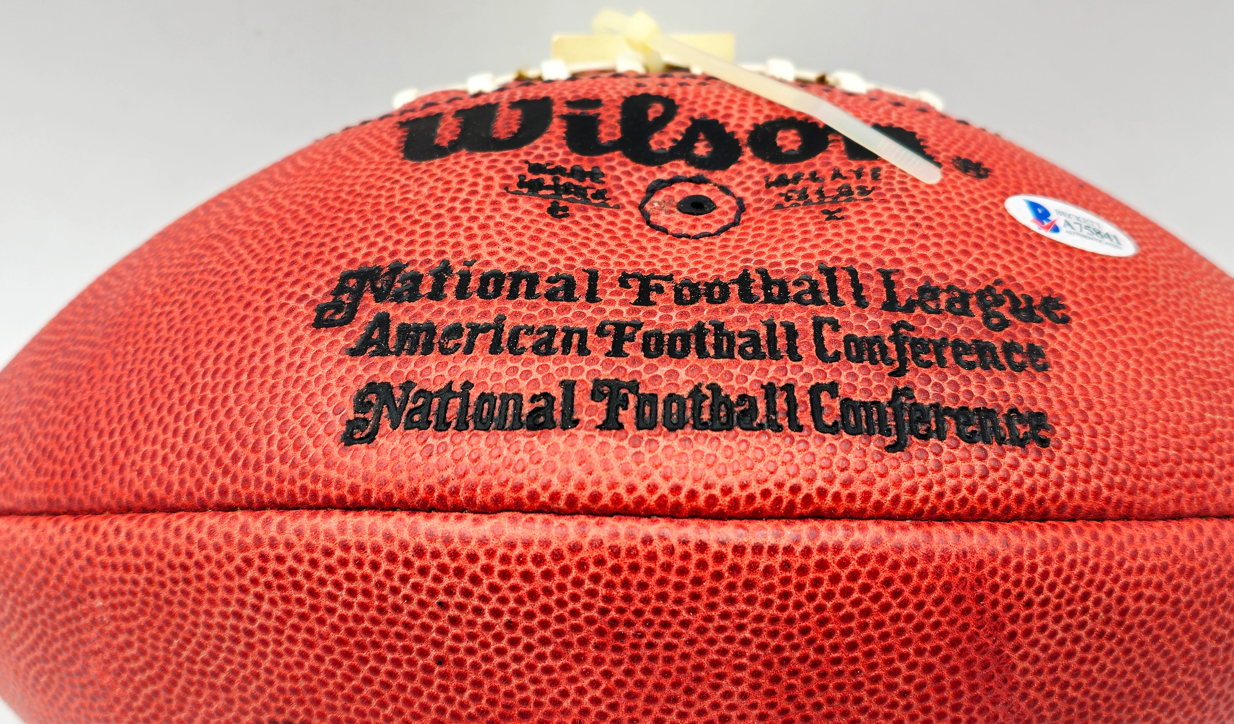 Johnny Unitas Autographed Official NFL Leather Football Baltimore Colts Beckett BAS #A75841 - Image 5