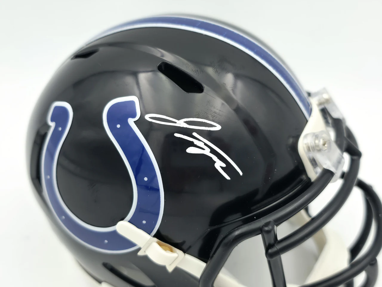 Jonathan Taylor Autographed Indianapolis Colts 2023 Alternate Black Speed Mini Helmet Beckett BAS Witness Stock #254432 - Image 2
