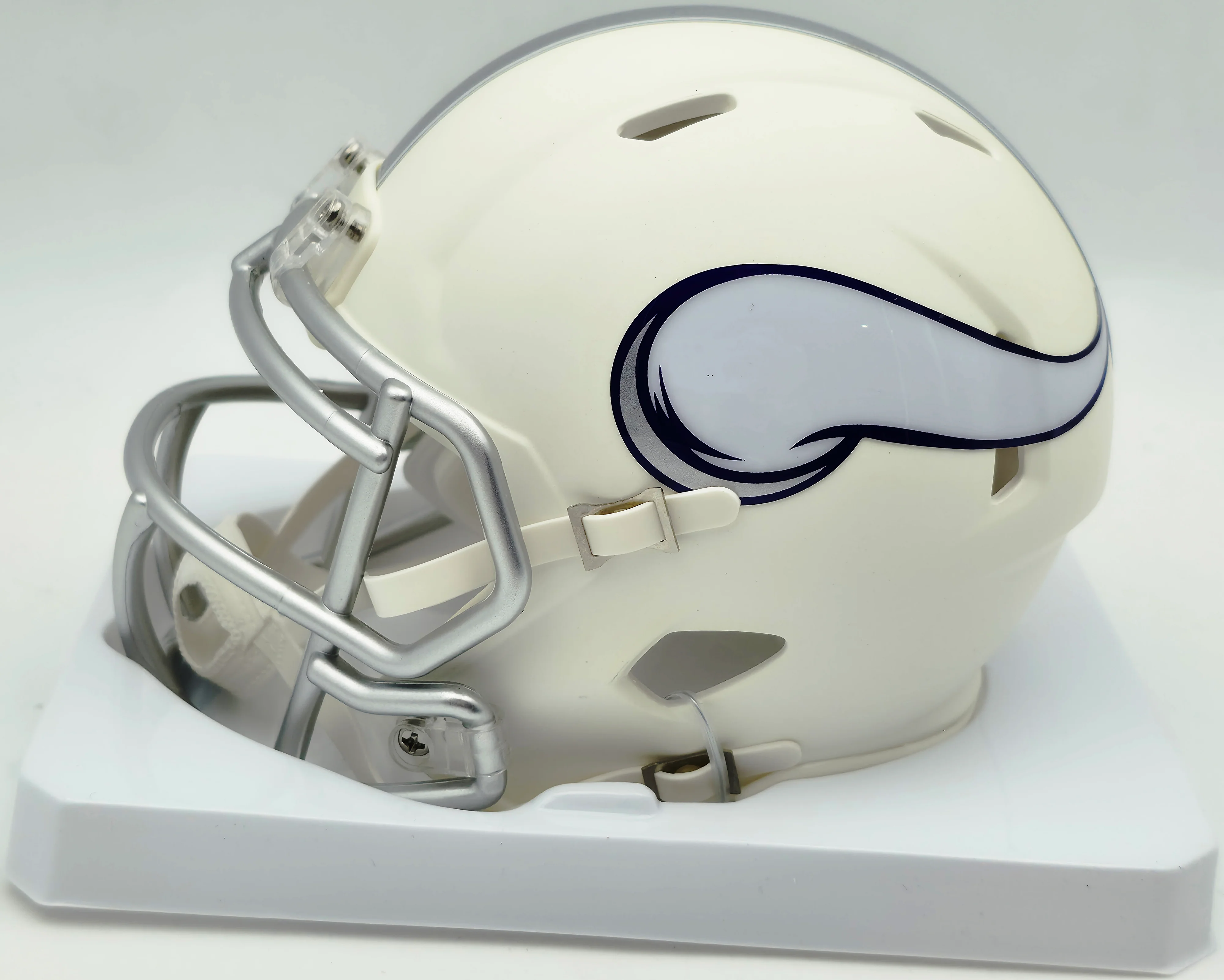 Jordan Addison Autographed Minnesota Vikings Cream Retro Speed Mini Helmet (Smudged) Beckett BAS QR #BW00332 - Image 4