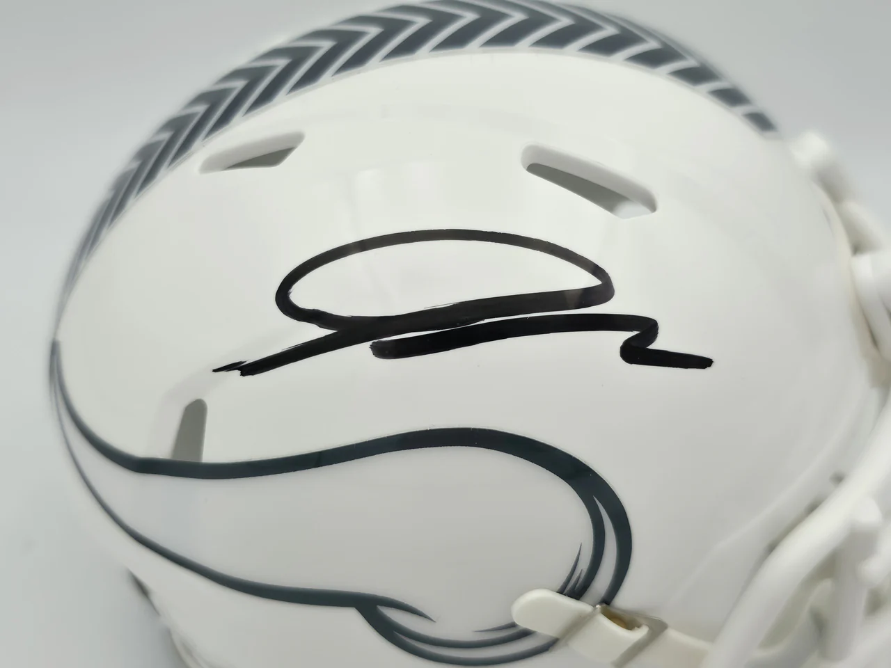 Jordan Addison Autographed Minnesota Vikings White 2024 Salute To Service Speed Mini Helmet (In Black) Beckett BAS QR Stock #261904 - Image 2