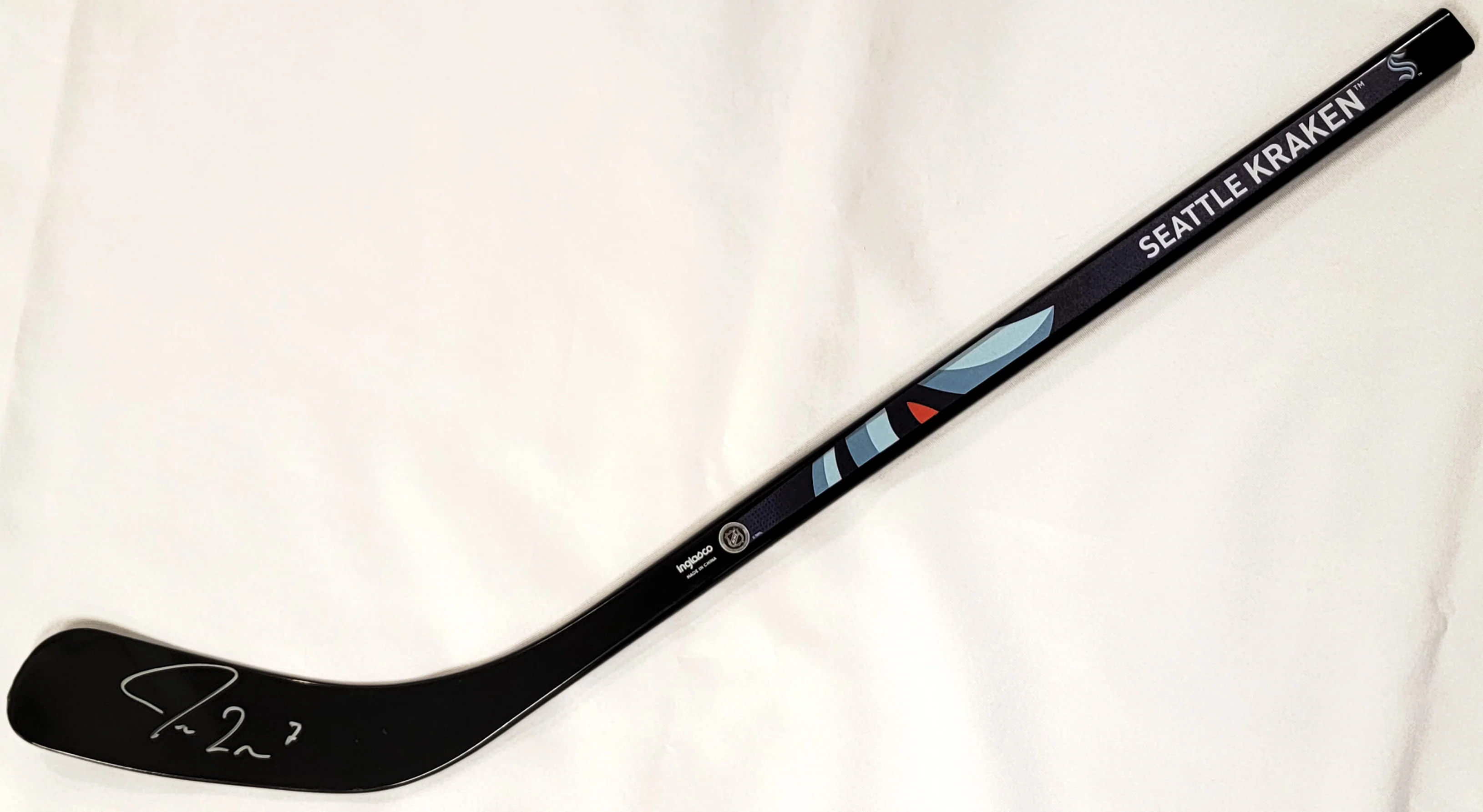 Jordan Eberle Autographed Black Inglasco 24" Mini Stick Seattle Kraken Fanatics Holo #B296098