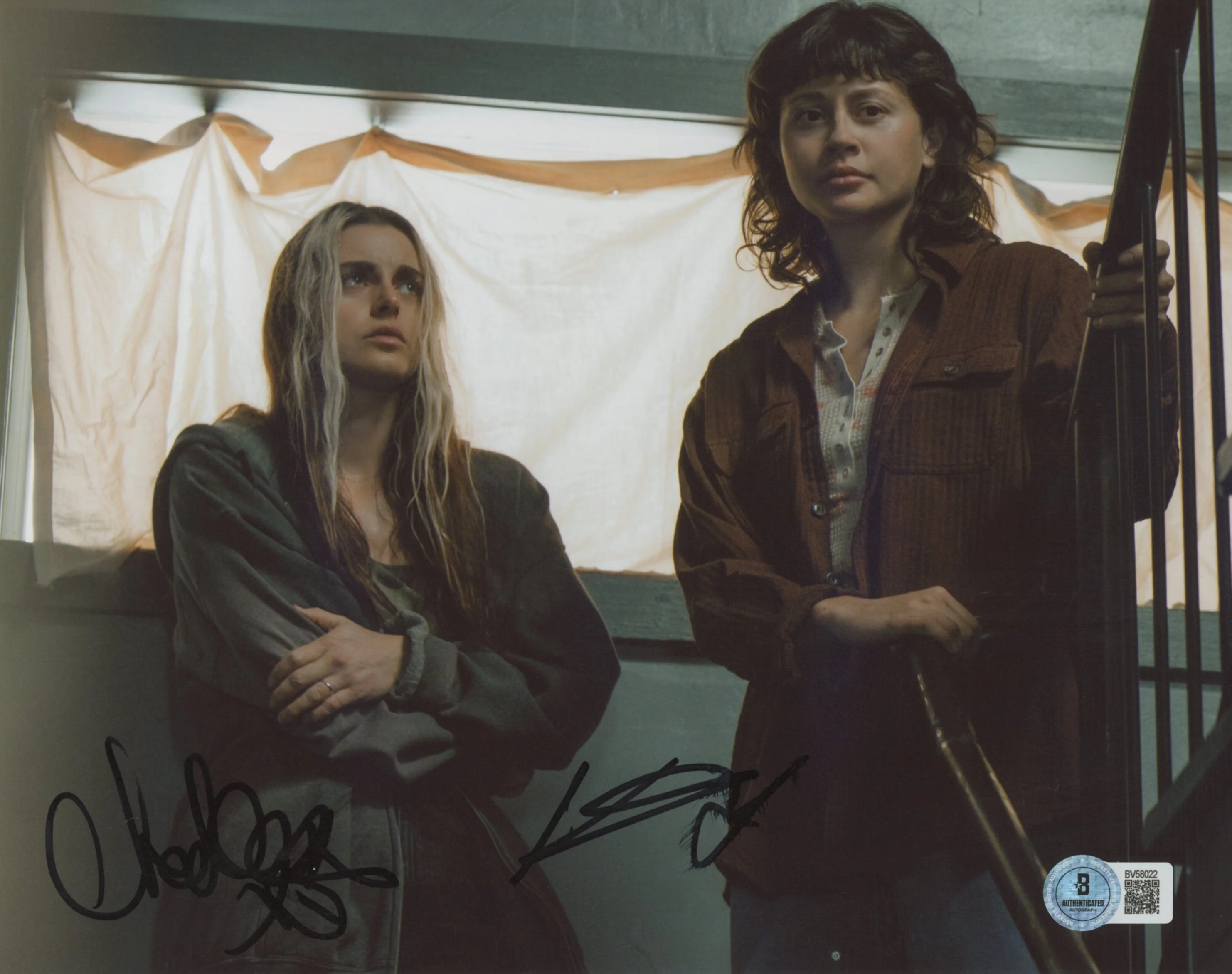 Kaelen Ohm & Chloe Van Landschoot From Authentic Signed 8x10 Photo BAS #BV58022 - Image 2