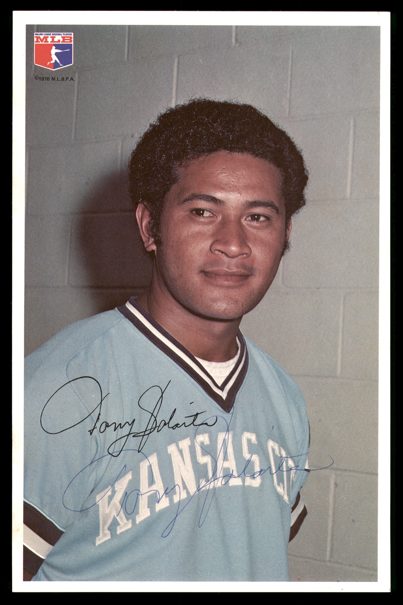 Kansas City Royals Autographed 15 Count Lot of 6x9 Team Issued Photos All Different With Al Cowens & Hal McRae SKU #236182 - Image 3