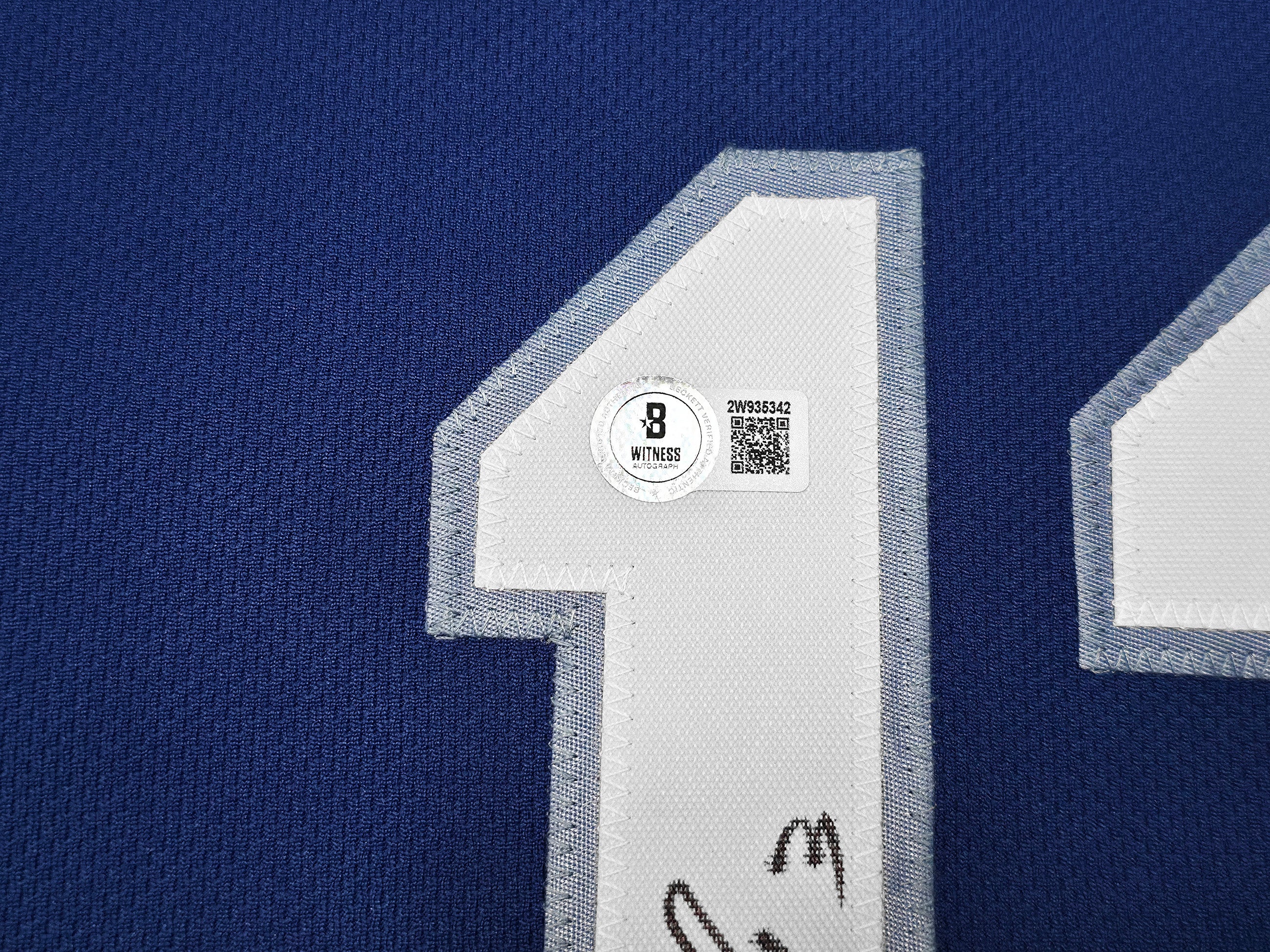 Kansas City Royals Salvador Perez Autographed Blue Nike Authentic Collection Jersey Size 44 Beckett BAS Witness Stock #253491 - Image 4