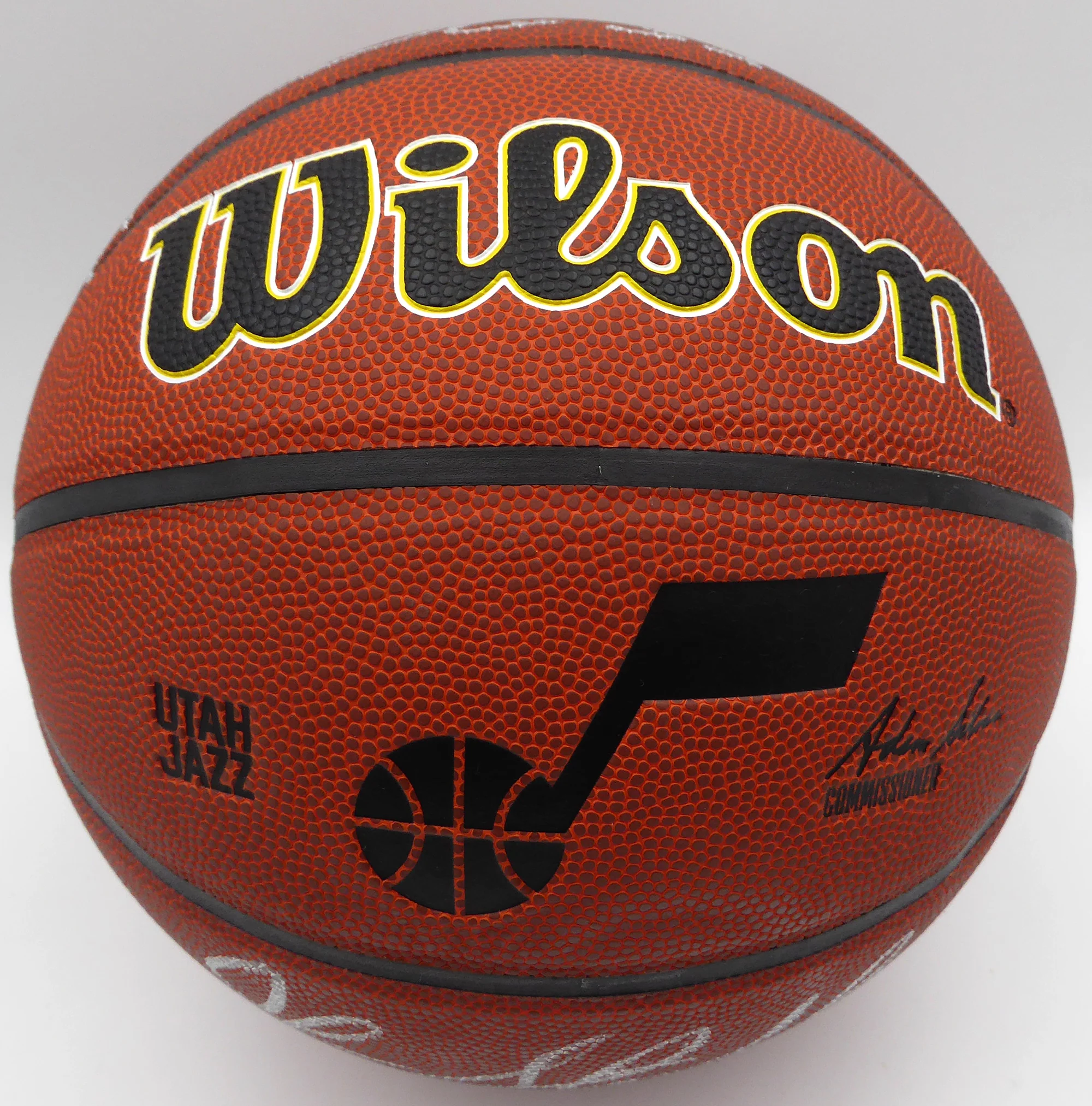 Karl Malone & John Stockton Autographed Wilson Basketball Utah Jazz (Smudged) Beckett BAS QR #1W271714 - Image 3