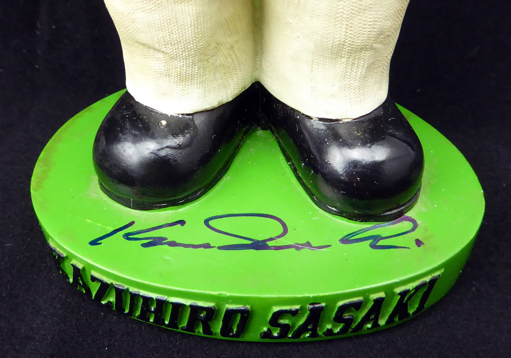Kazuhiro Sasaki Autographed Seattle Mariners Bobblehead Beckett BAS #I11625 - Image 2