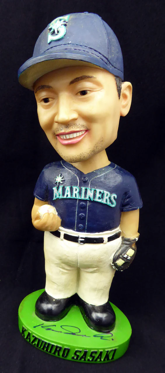 Kazuhiro Sasaki Autographed Seattle Mariners Bobblehead Beckett BAS #I11625 - Image 3