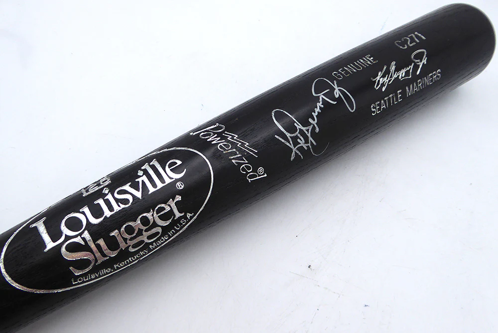 Ken Griffey Jr. Autographed Louisville Slugger C271 Game Model Bat Seattle Mariners Beckett BAS QR #BW06418