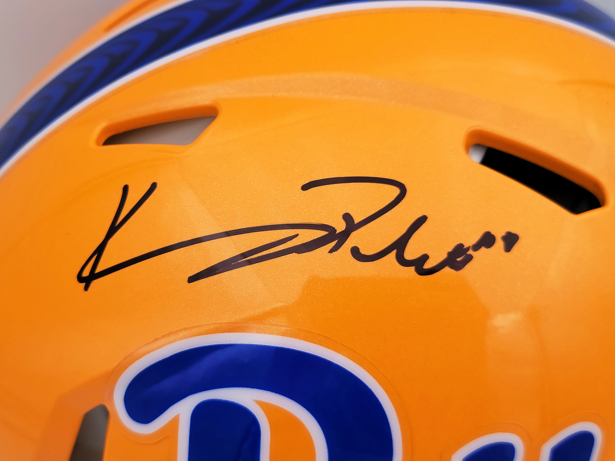 Kenny Pickett Autographed Pittsburgh Panthers Gold Full Size Authentic Speed Helmet Beckett BAS QR Stock #202957 - Image 2