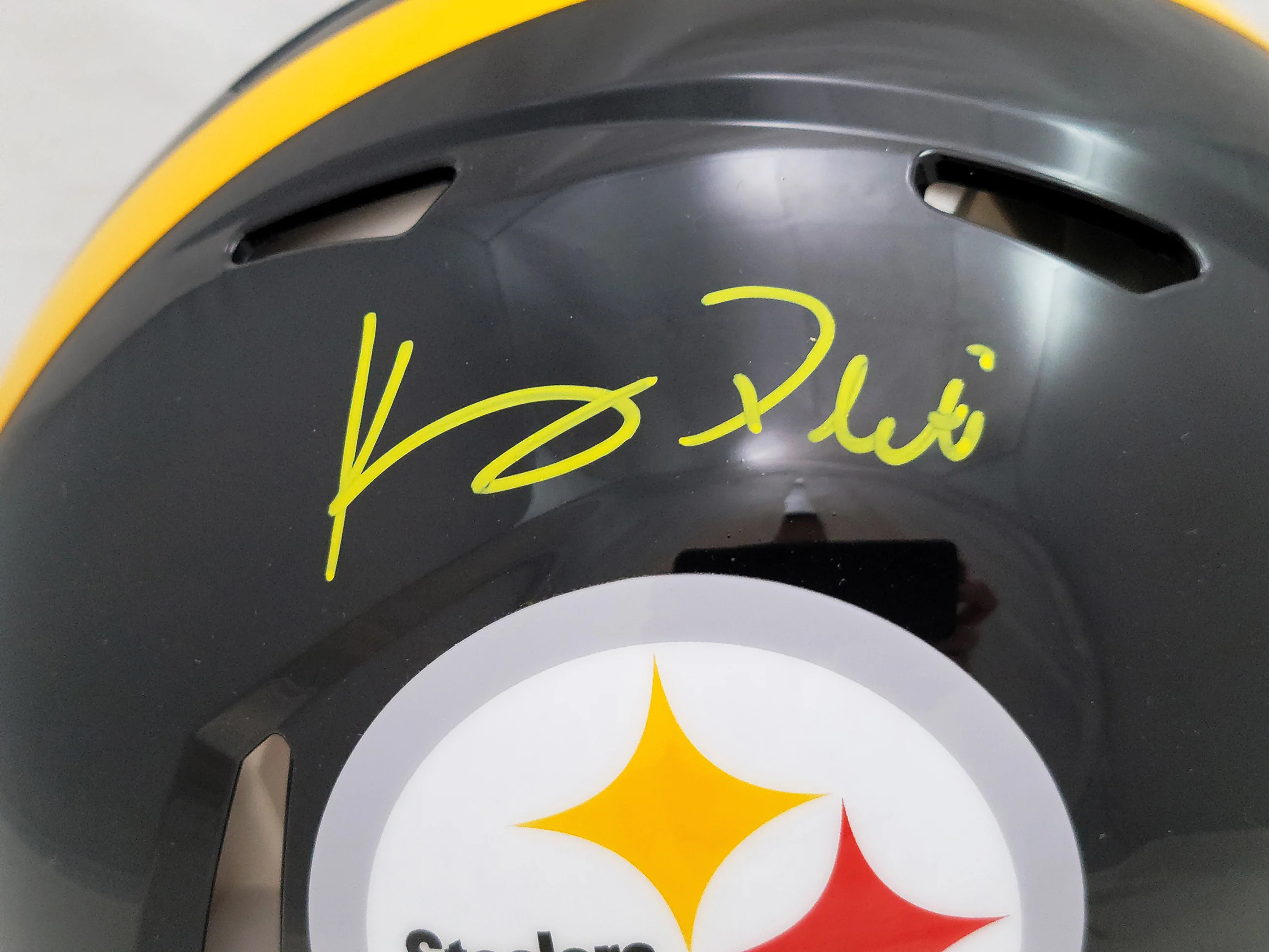 Kenny Pickett Autographed Pittsburgh Steelers Black Full Size Authentic Speed Helmet Beckett BAS QR Stock #205920 - Image 2