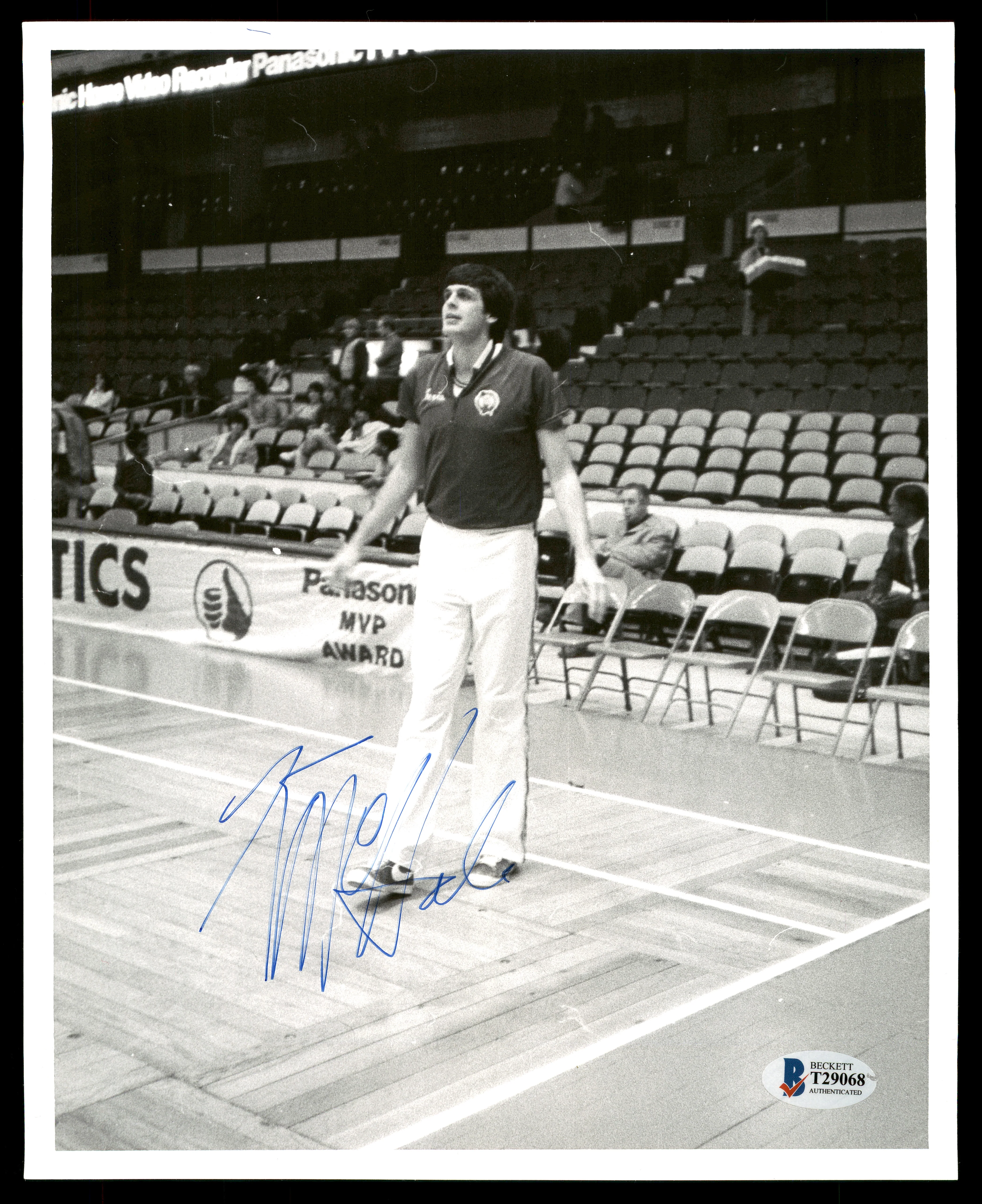 Kevin McHale Autographed 8x10 Photo Boston Celtics Vintage Beckett BAS #T29068
