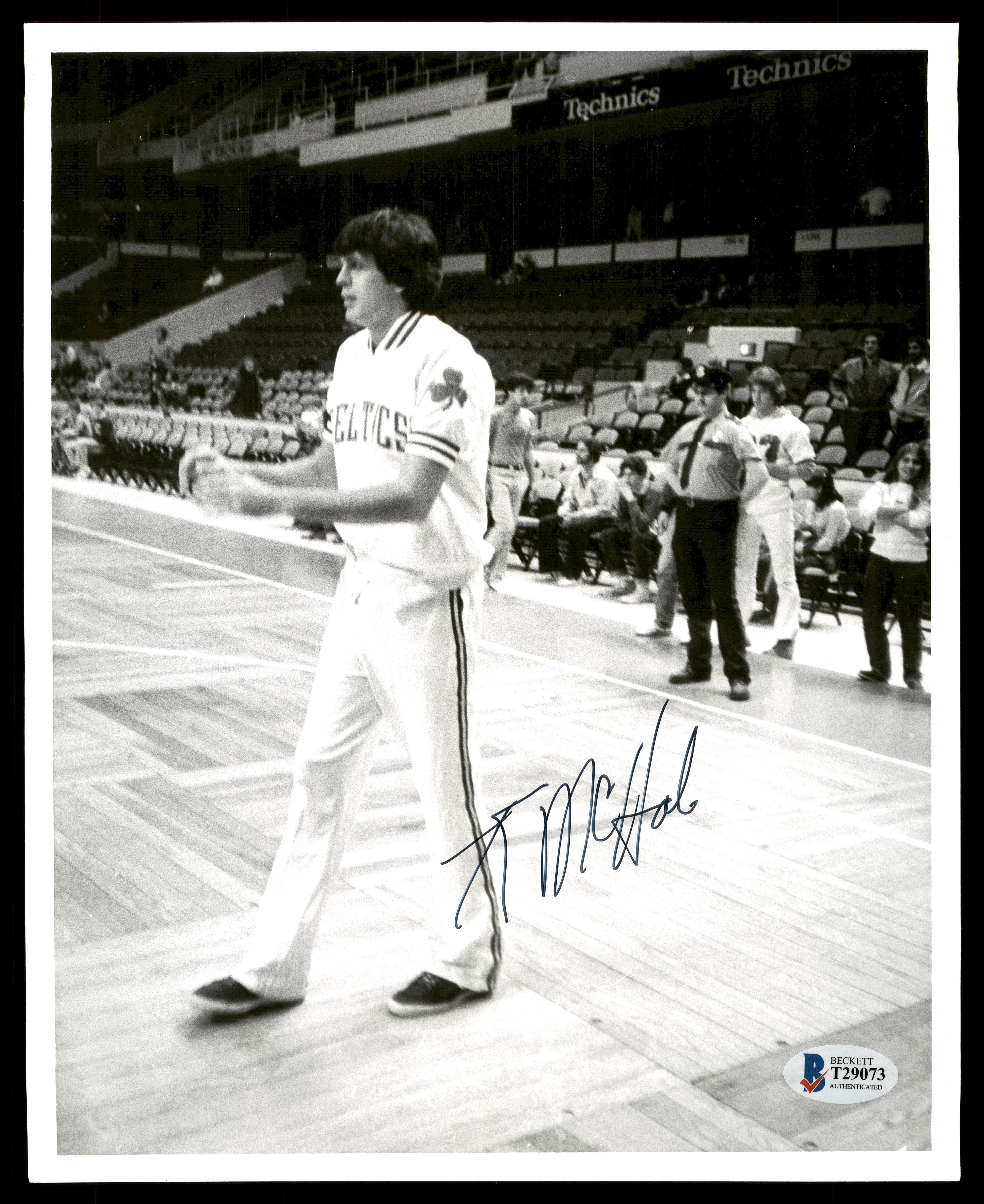 Kevin McHale Autographed 8x10 Photo Boston Celtics Vintage Beckett BAS #T29073