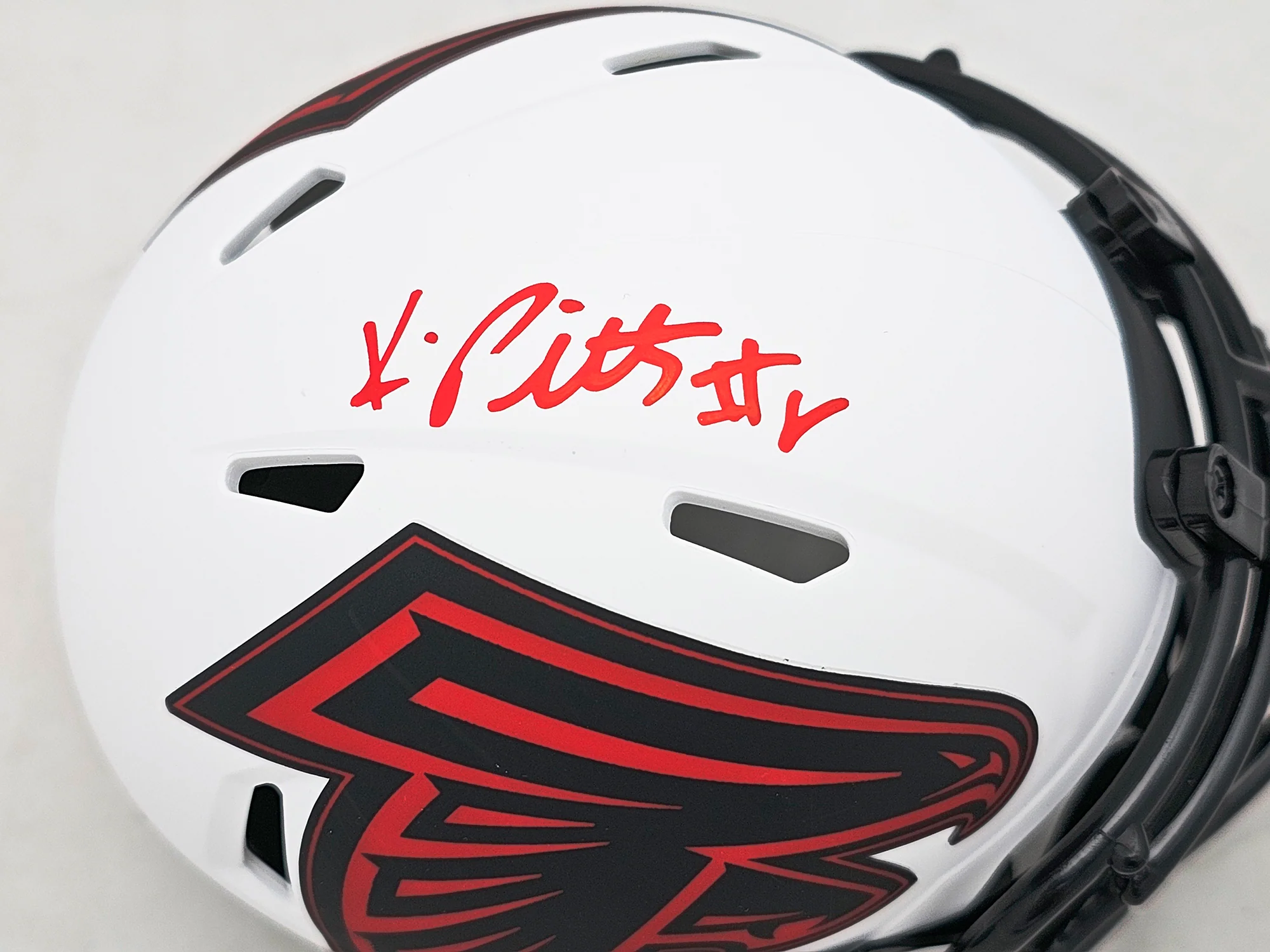 Kyle Pitts Autographed Atlanta Falcons Lunar Eclipse White Speed Mini Helmet Beckett BAS Witness Stock #216116 - Image 2