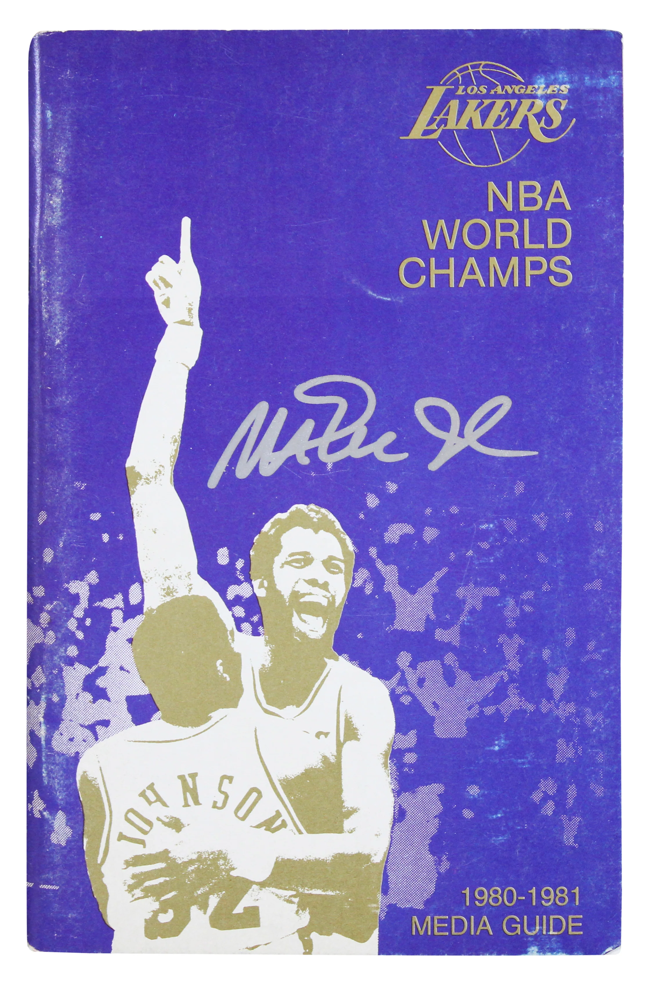 Lakers Magic Johnson Signed 1980-1981 Media Guide BAS Witnessed #3W387381 - Image 2